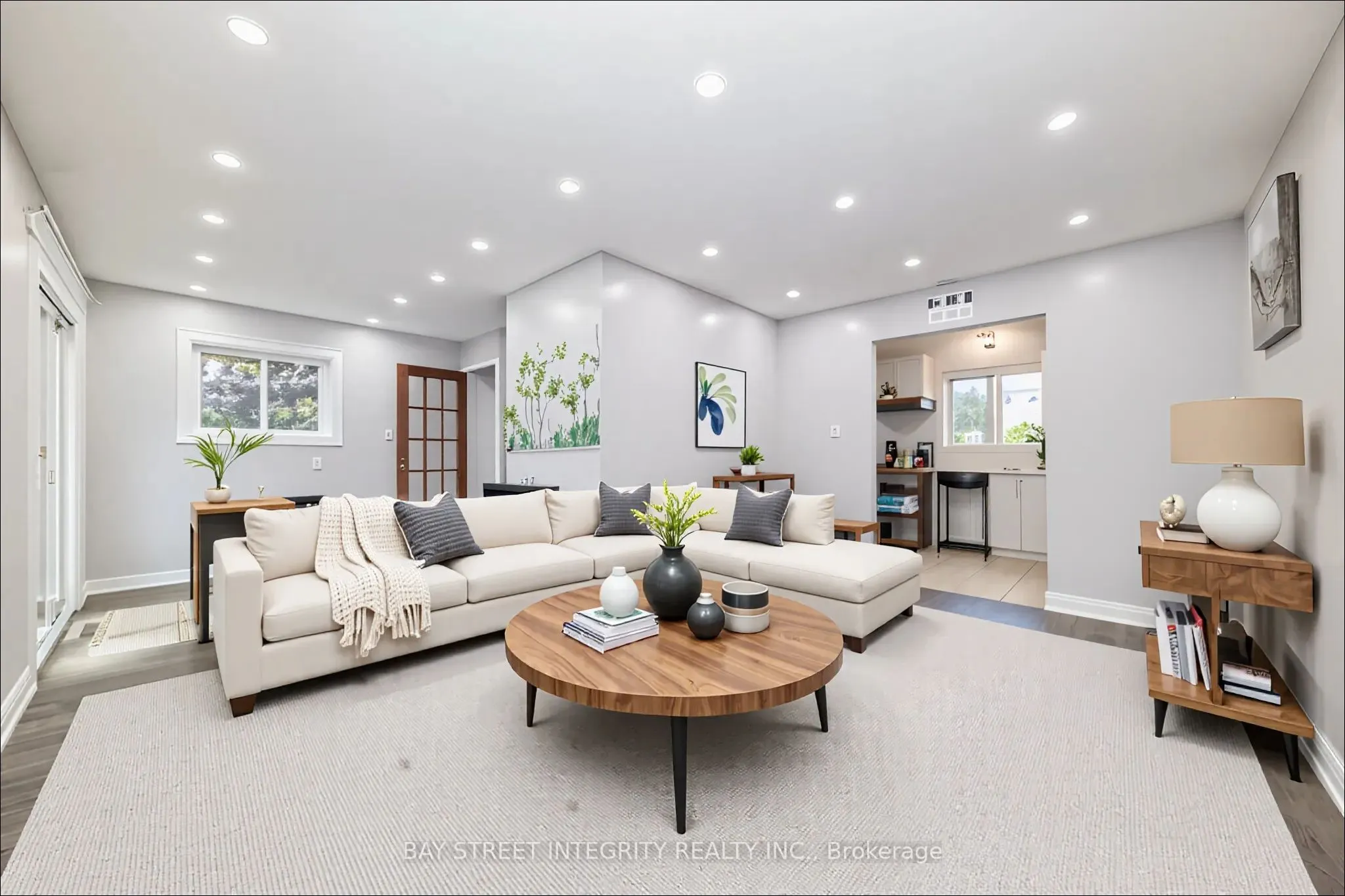 1 Hodgins Avenue
