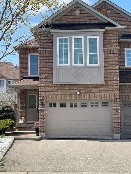 11 Peninsula Crescent