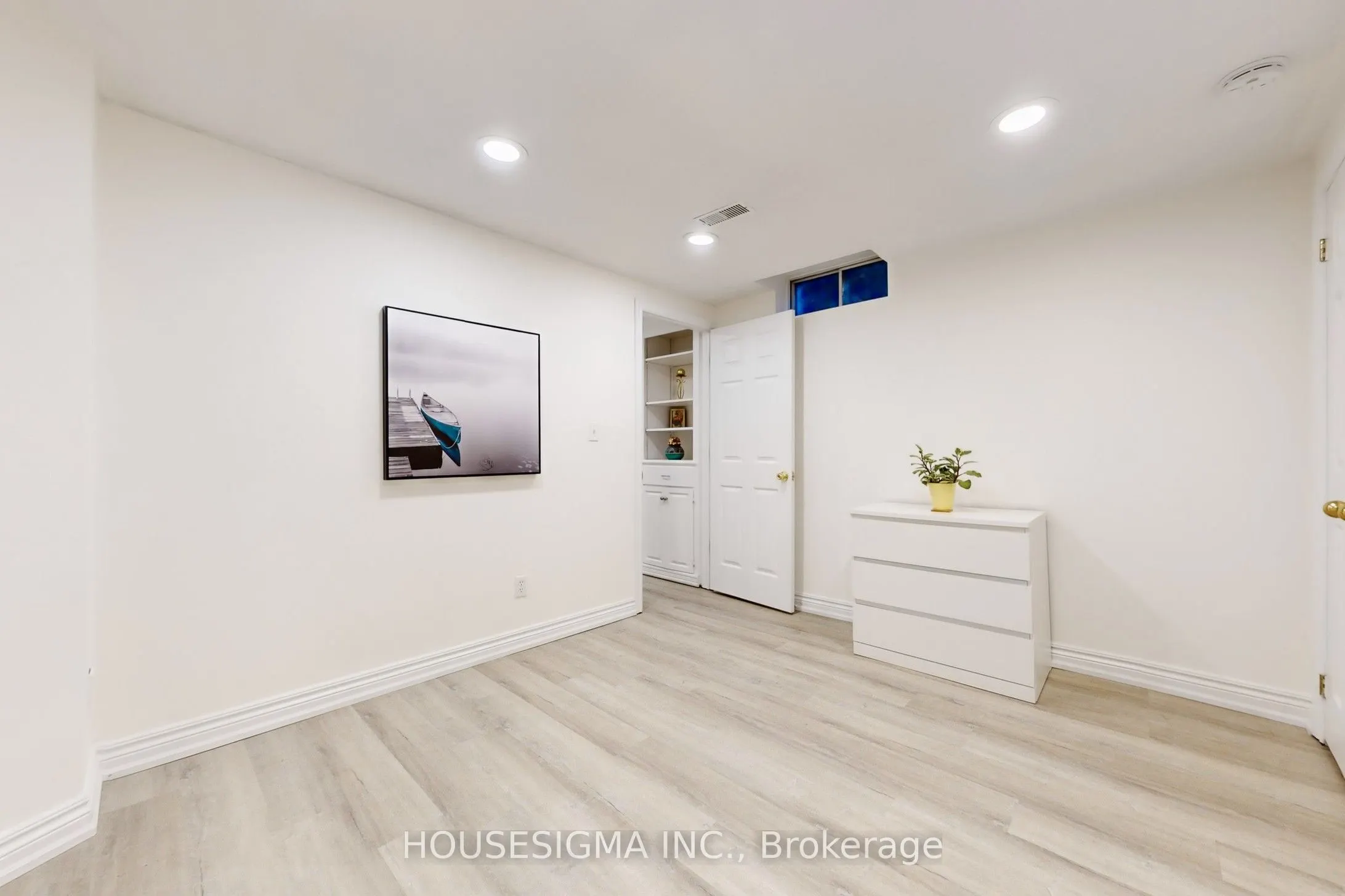 41 Underhill Crescent
