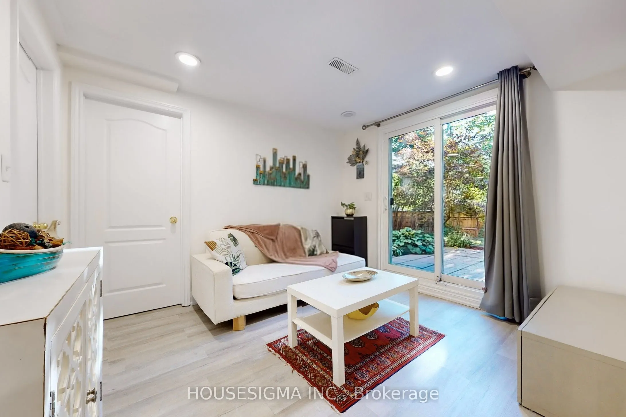 41 Underhill Crescent