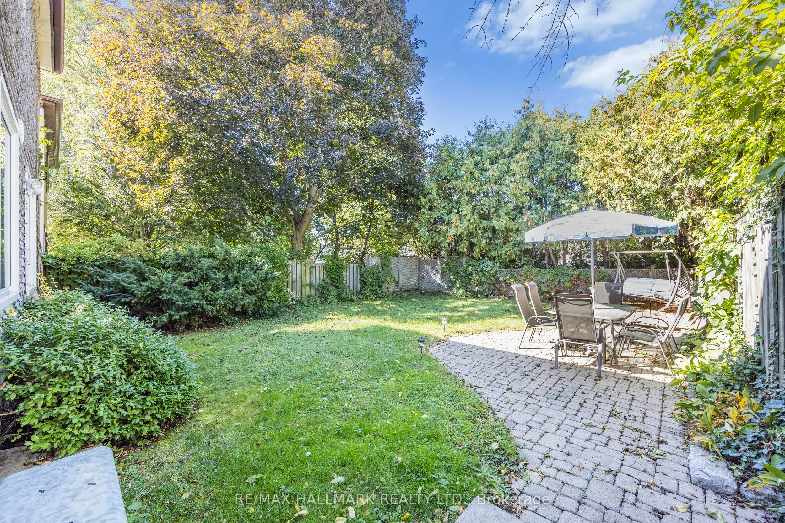 40 Lillooet Crescent