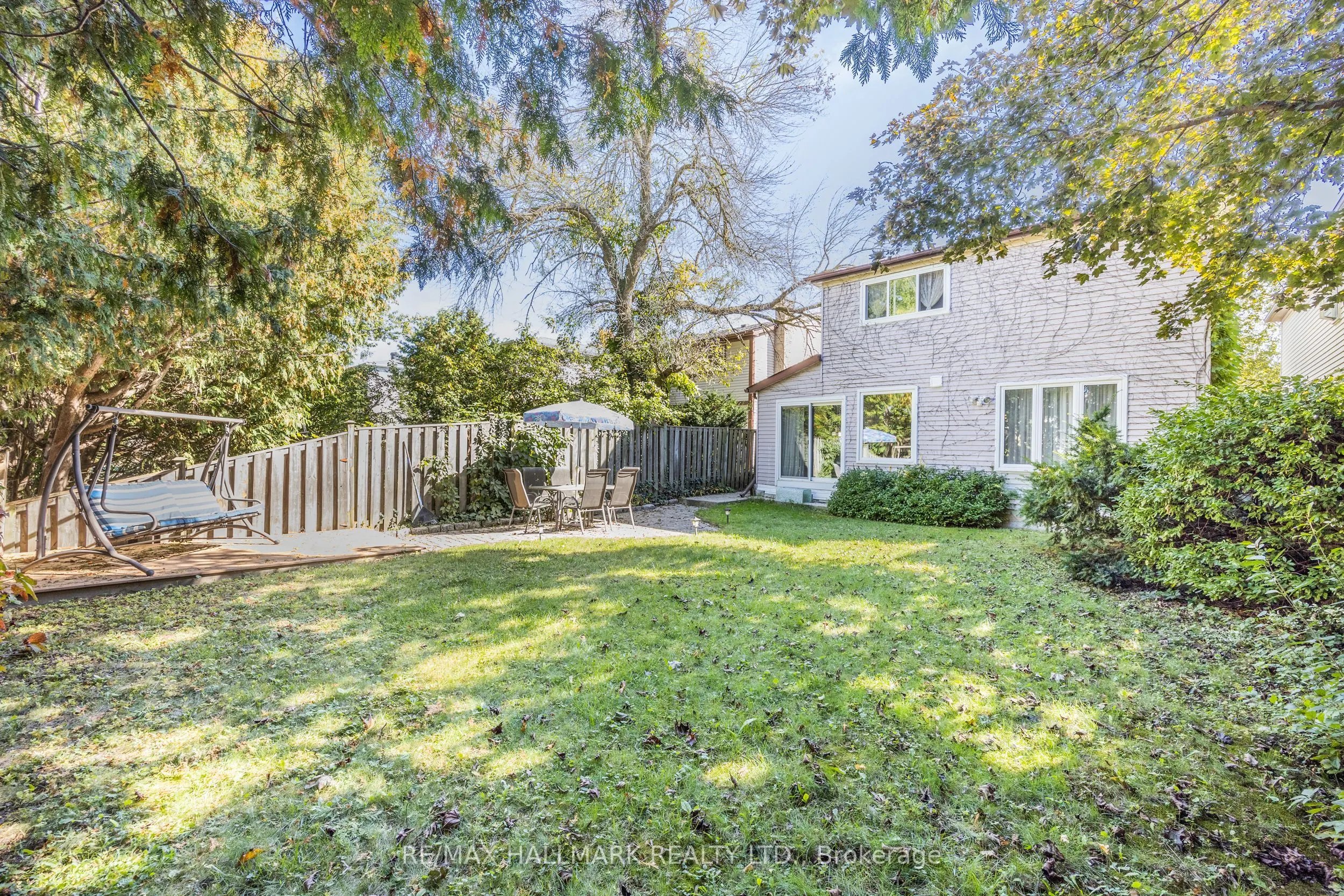 40 Lillooet Crescent