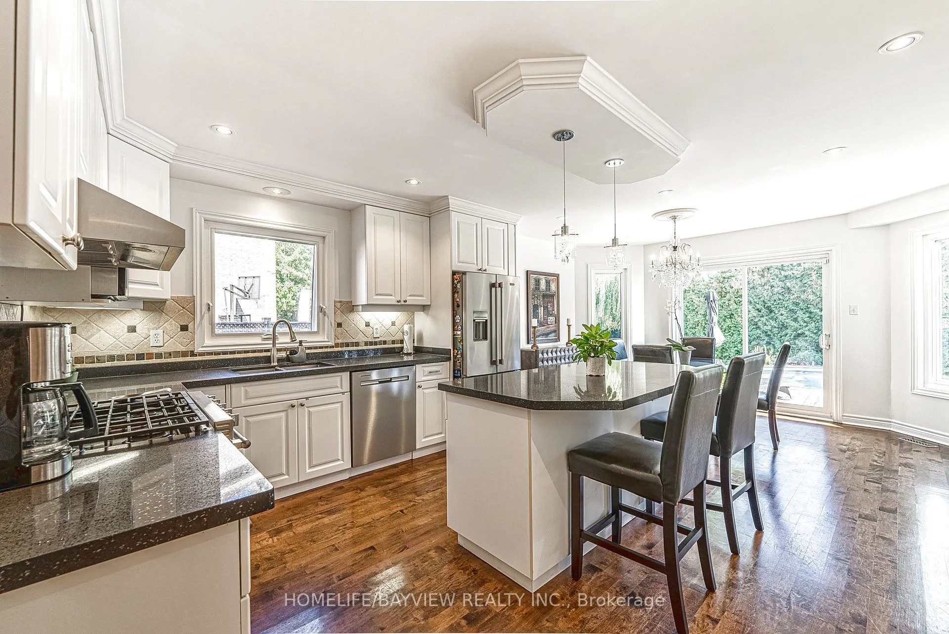 11 Cantex Court