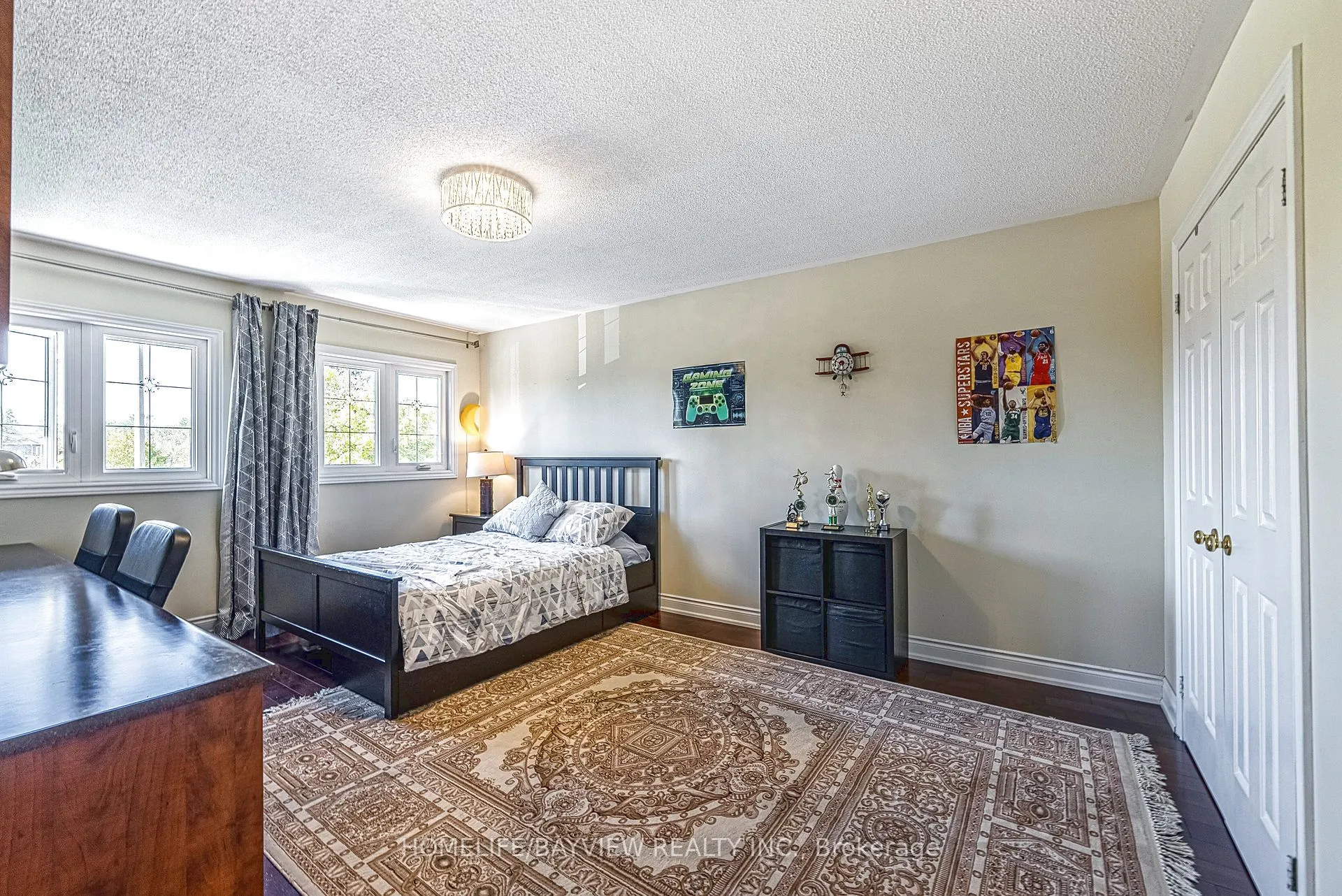 11 Cantex Court