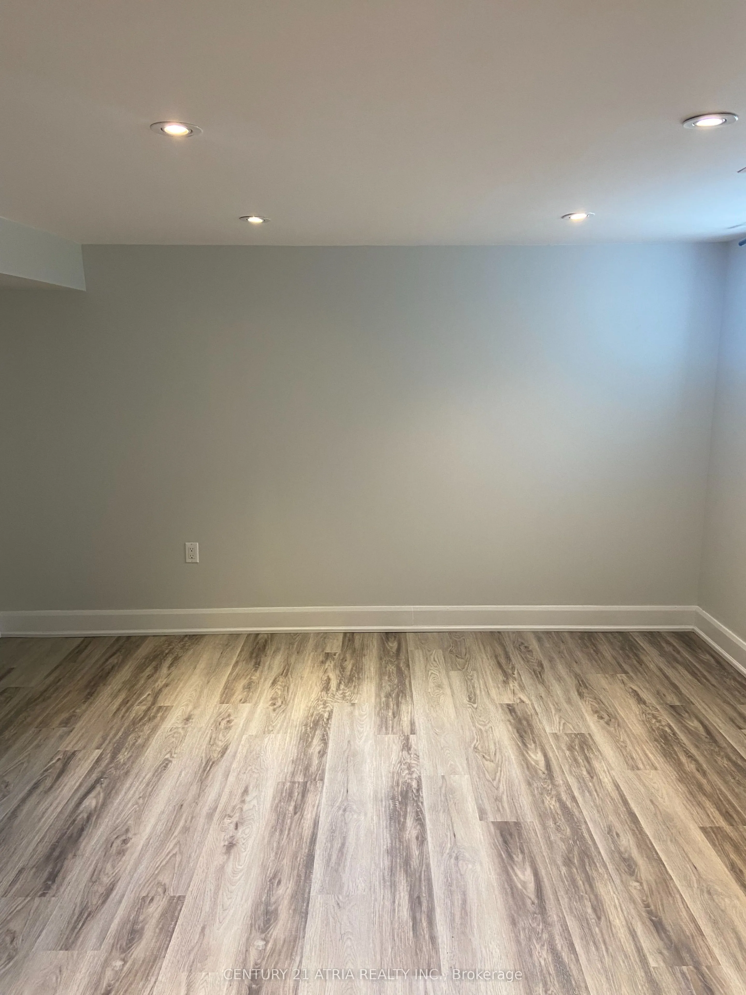 27 Waterbend Drive