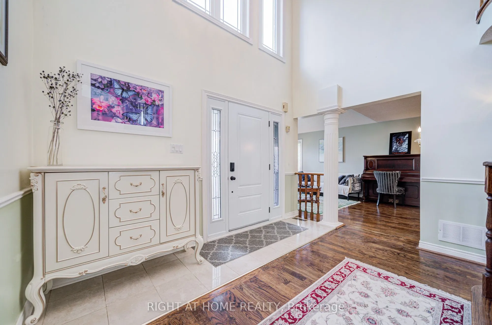 128 Carlyle Crescent
