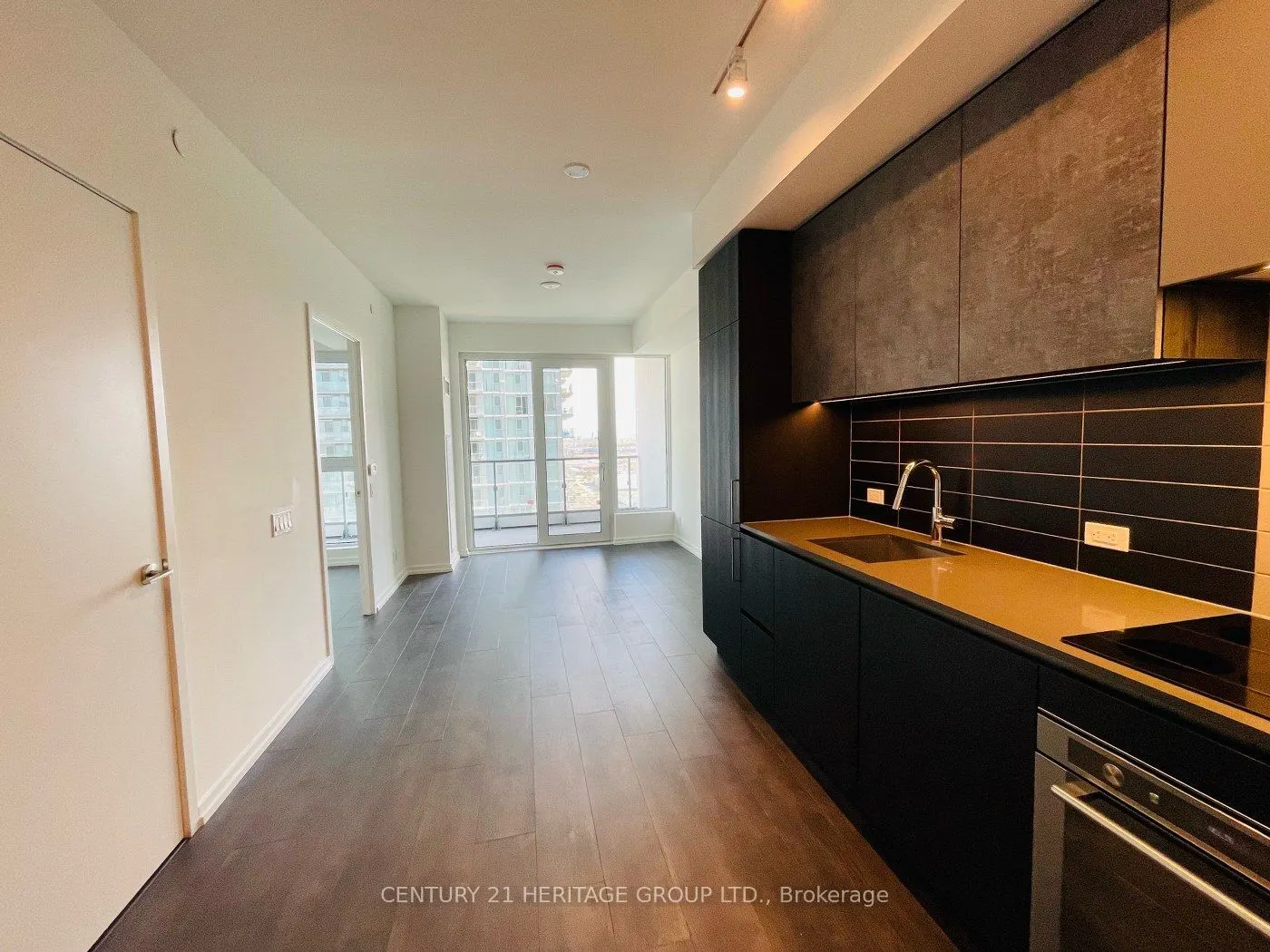 7890 Jane Street, #1810