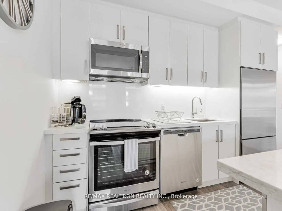 301 Sea Ray Avenue, #C206