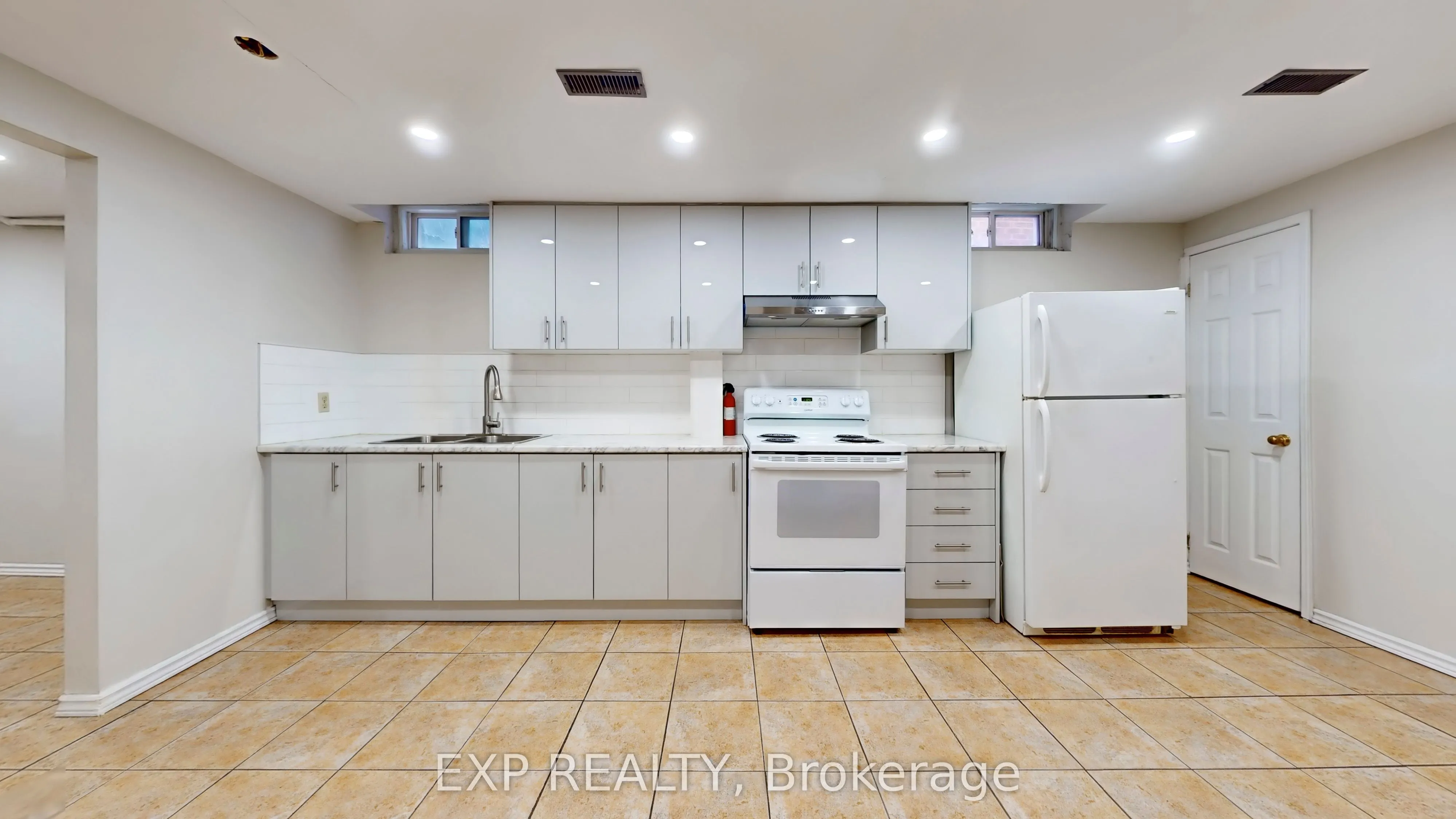 93 Tall Grass Trail E