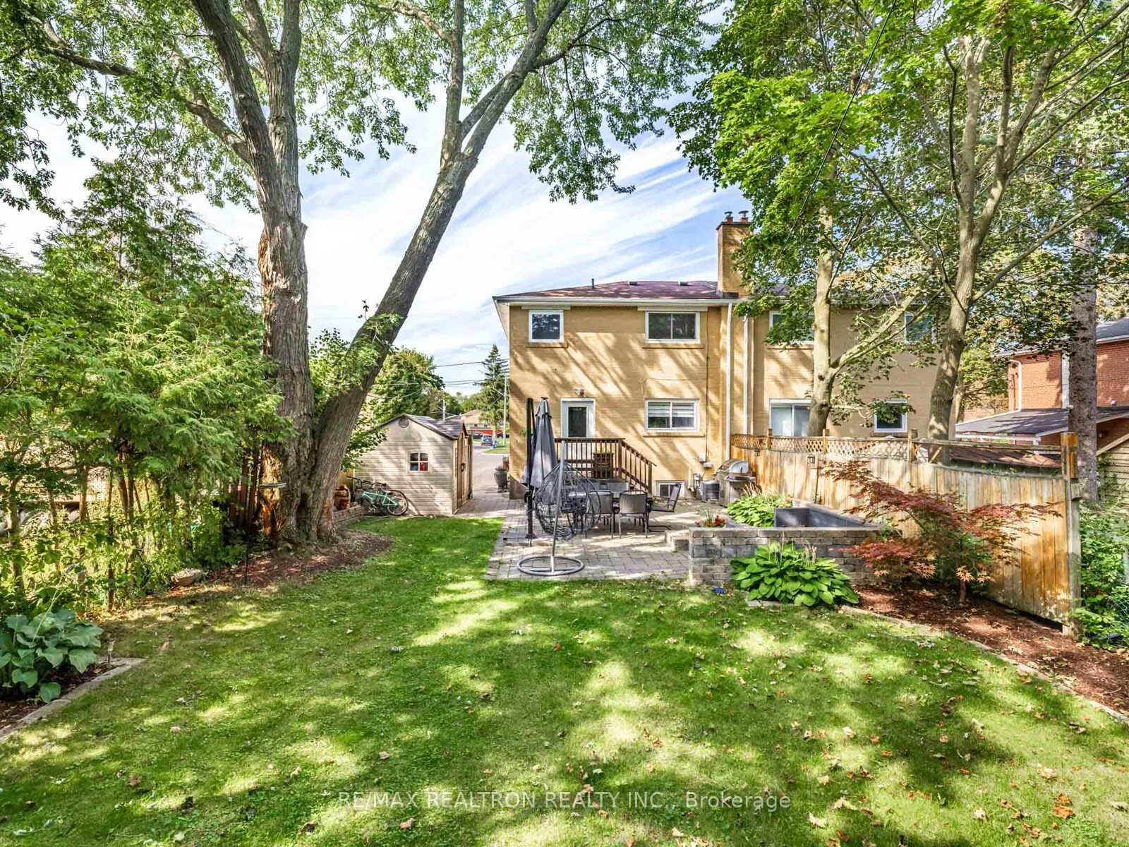 19 Davis Road