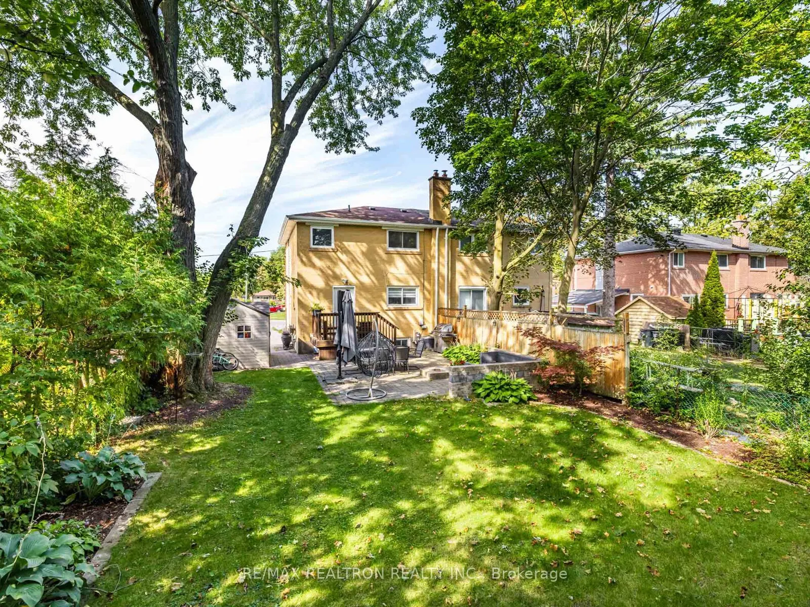 19 Davis Road