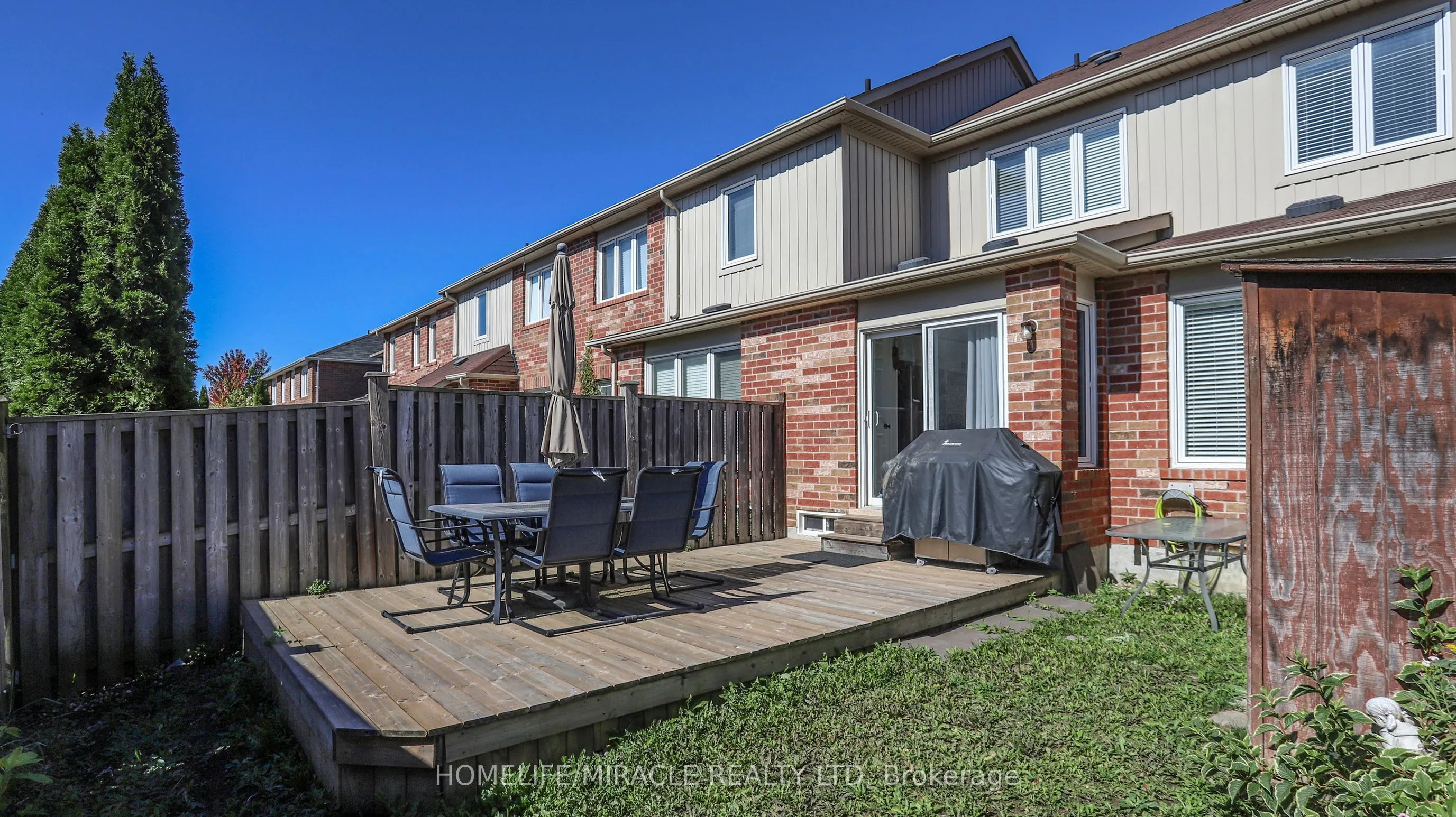 54 Dougherty Crescent