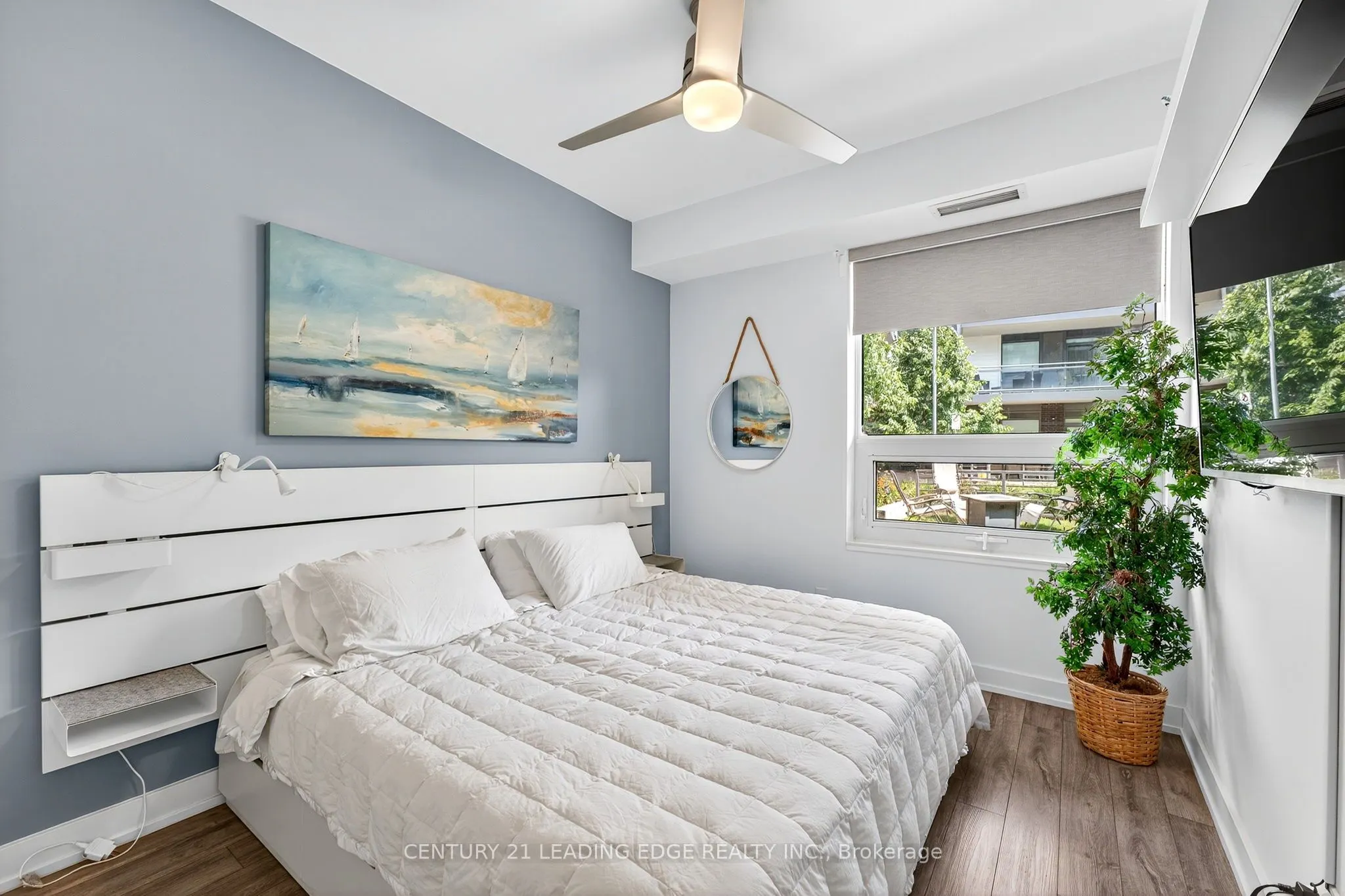 333 Sea Ray Avenue, #D120