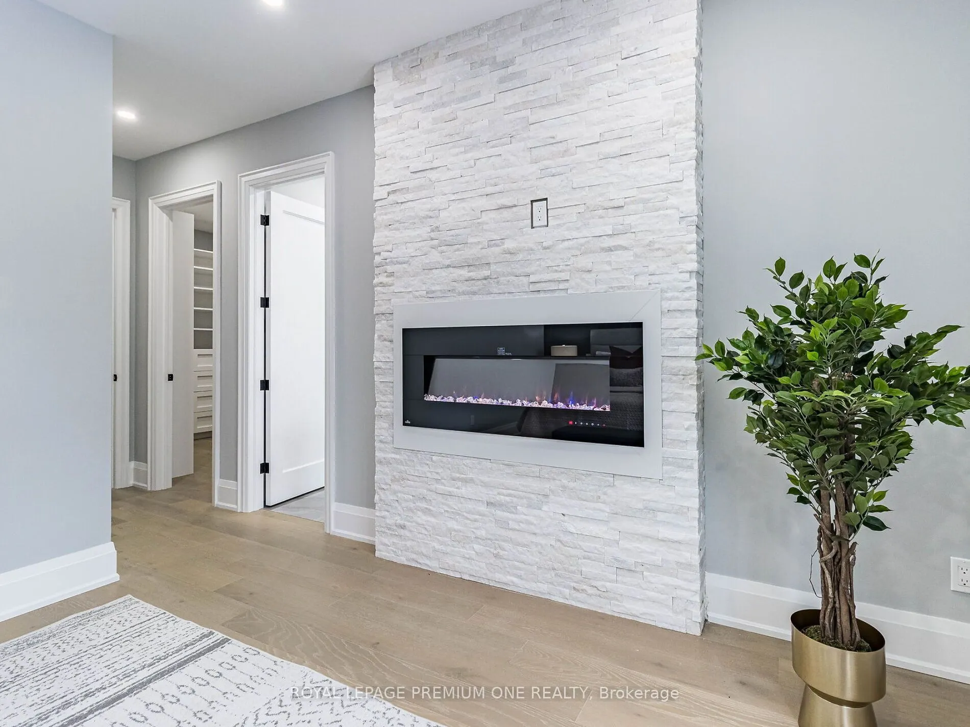 225 Sunnybrae Avenue