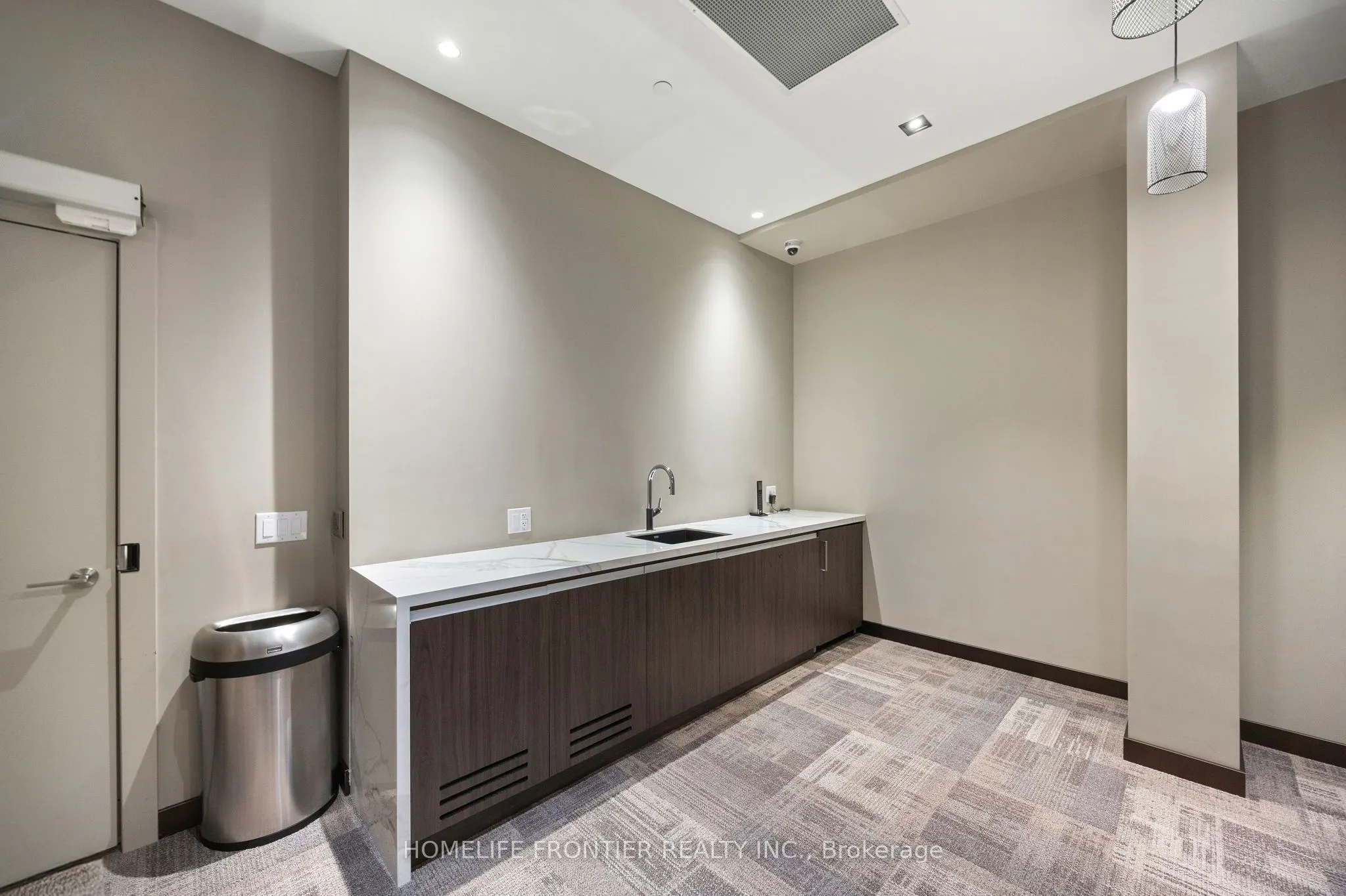 10 Honeycrisp Crescent E, #520
