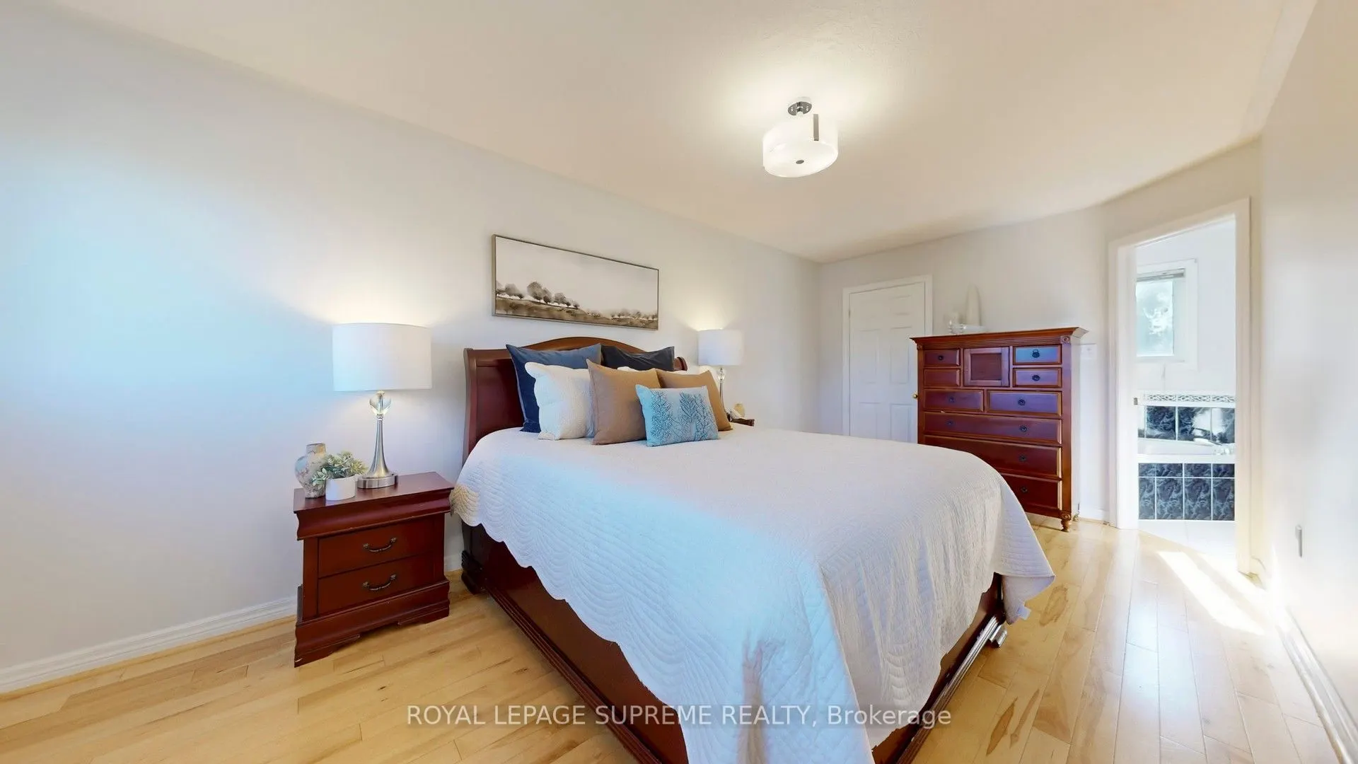 2249 Jack Crescent