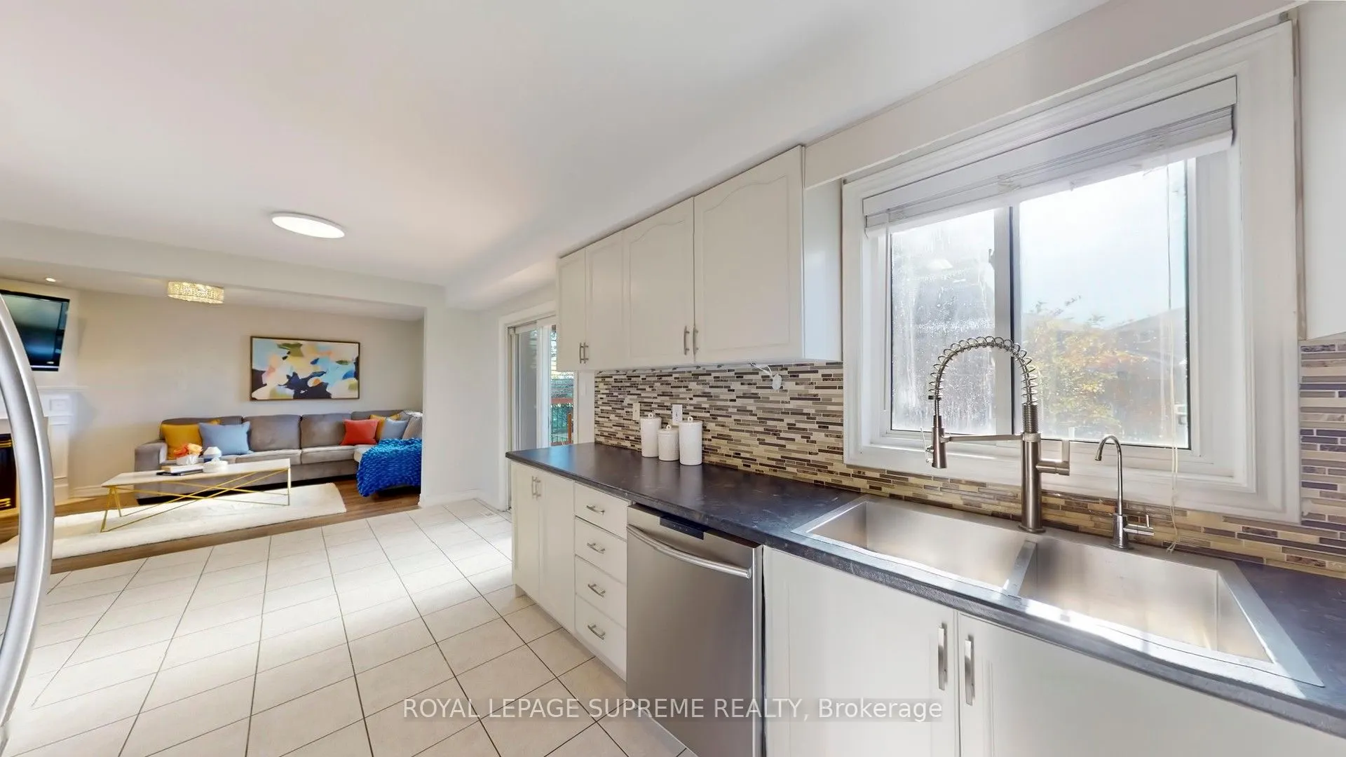 2249 Jack Crescent