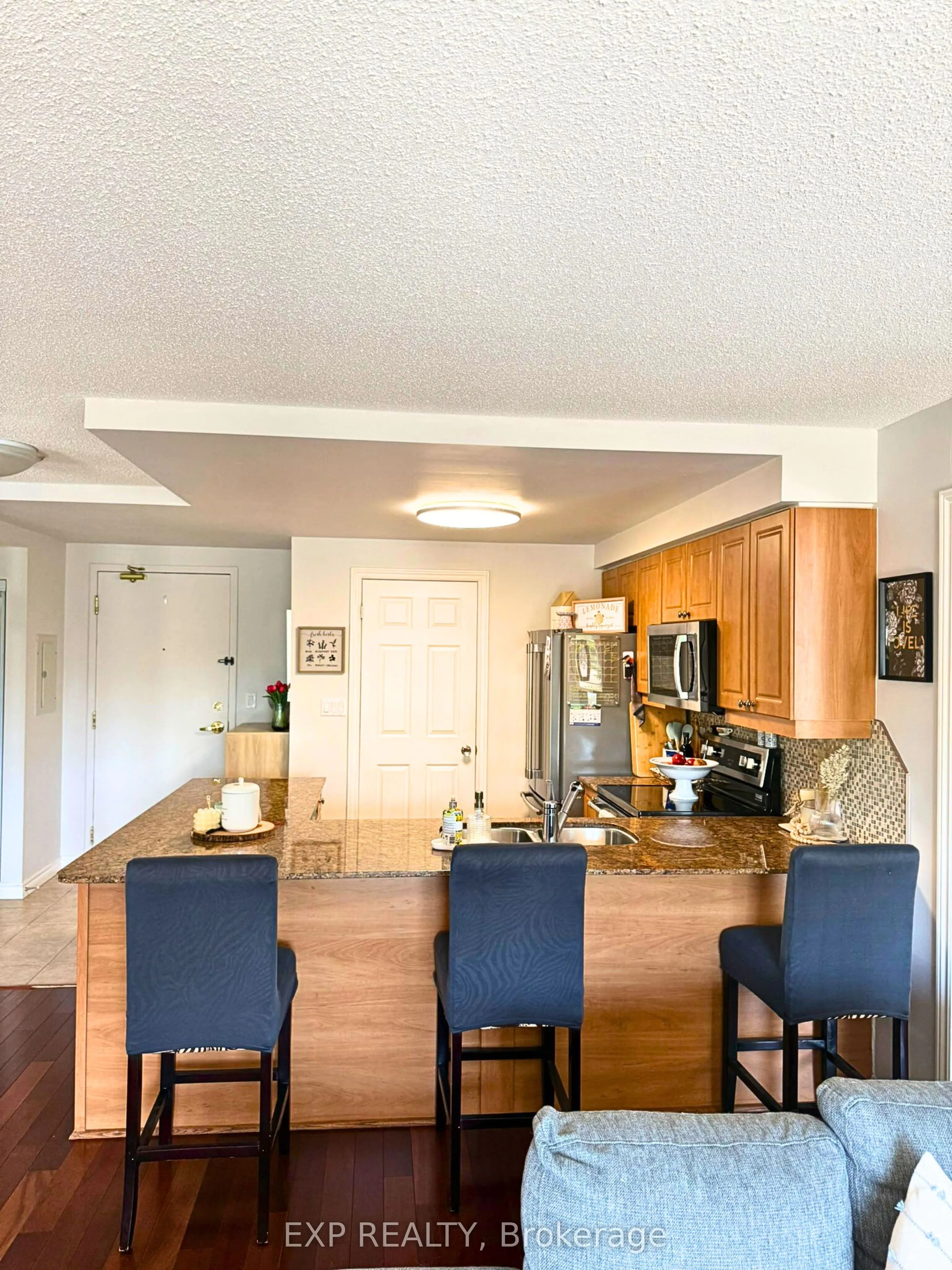 22 James Hill Court, #208