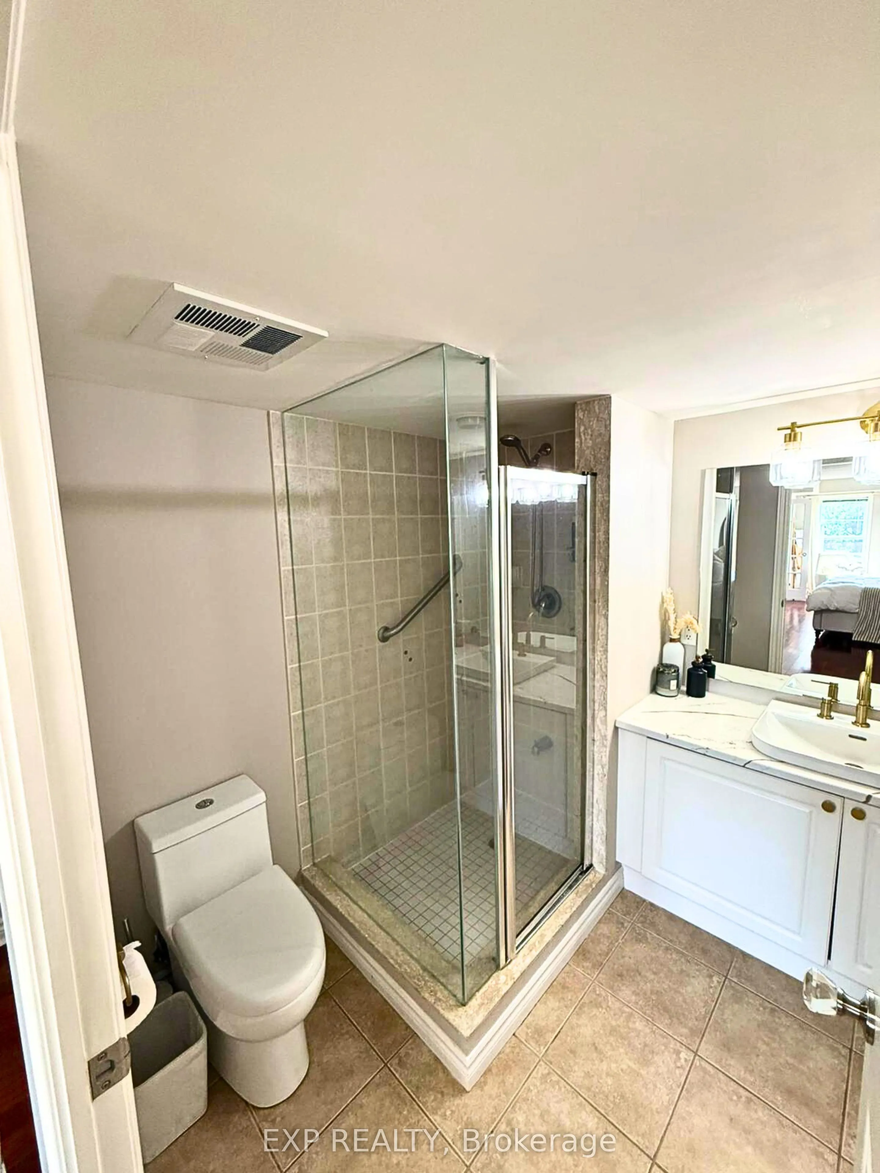 22 James Hill Court, #208