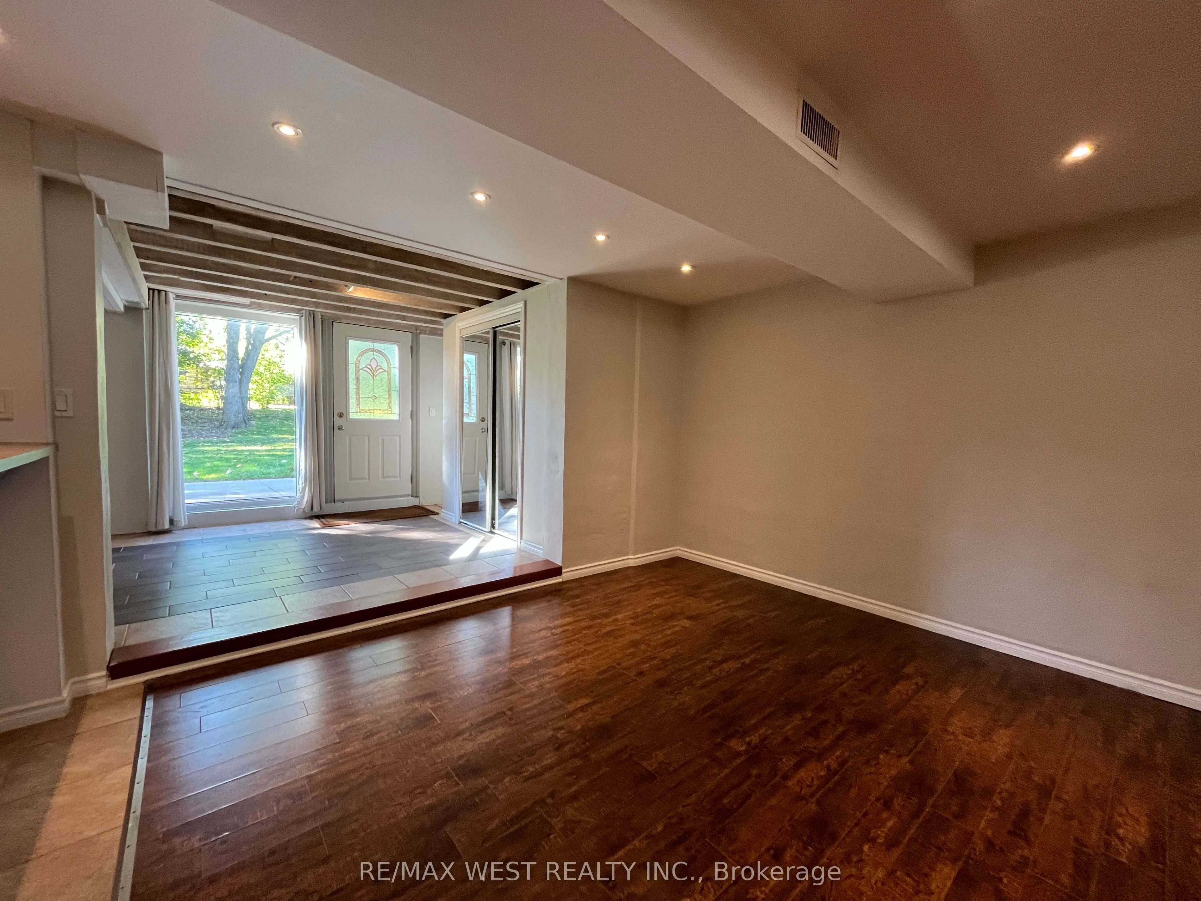 25 Norman Avenue