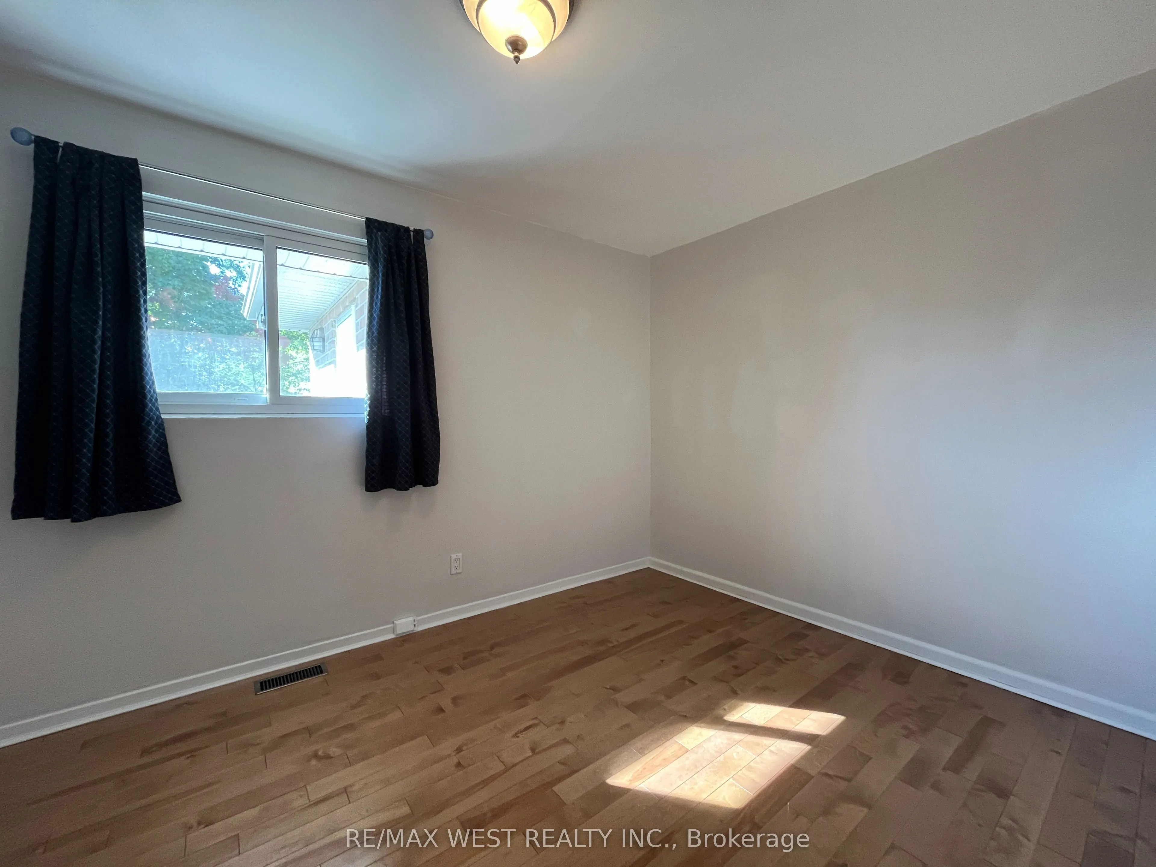 25 Norman Avenue