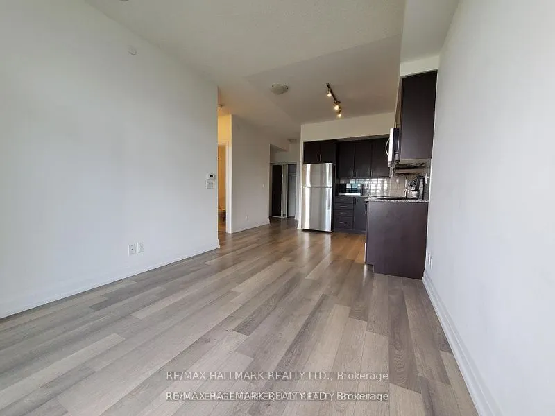 7890 Bathurst Street, #909