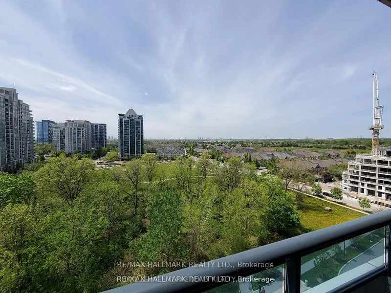 7890 Bathurst Street, #909