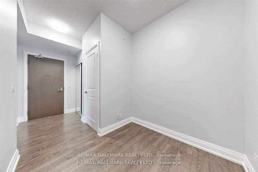 7890 Bathurst Street, #909