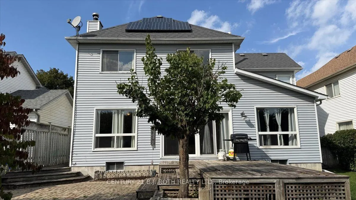 995 LINDEN Street