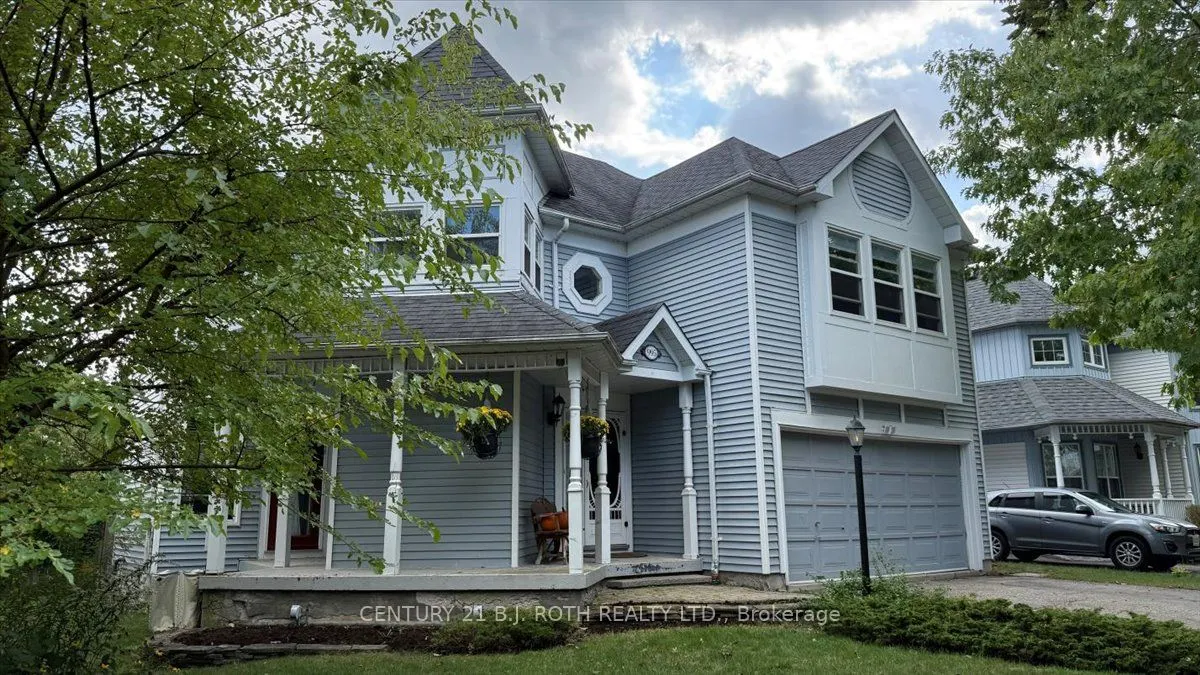 995 LINDEN Street