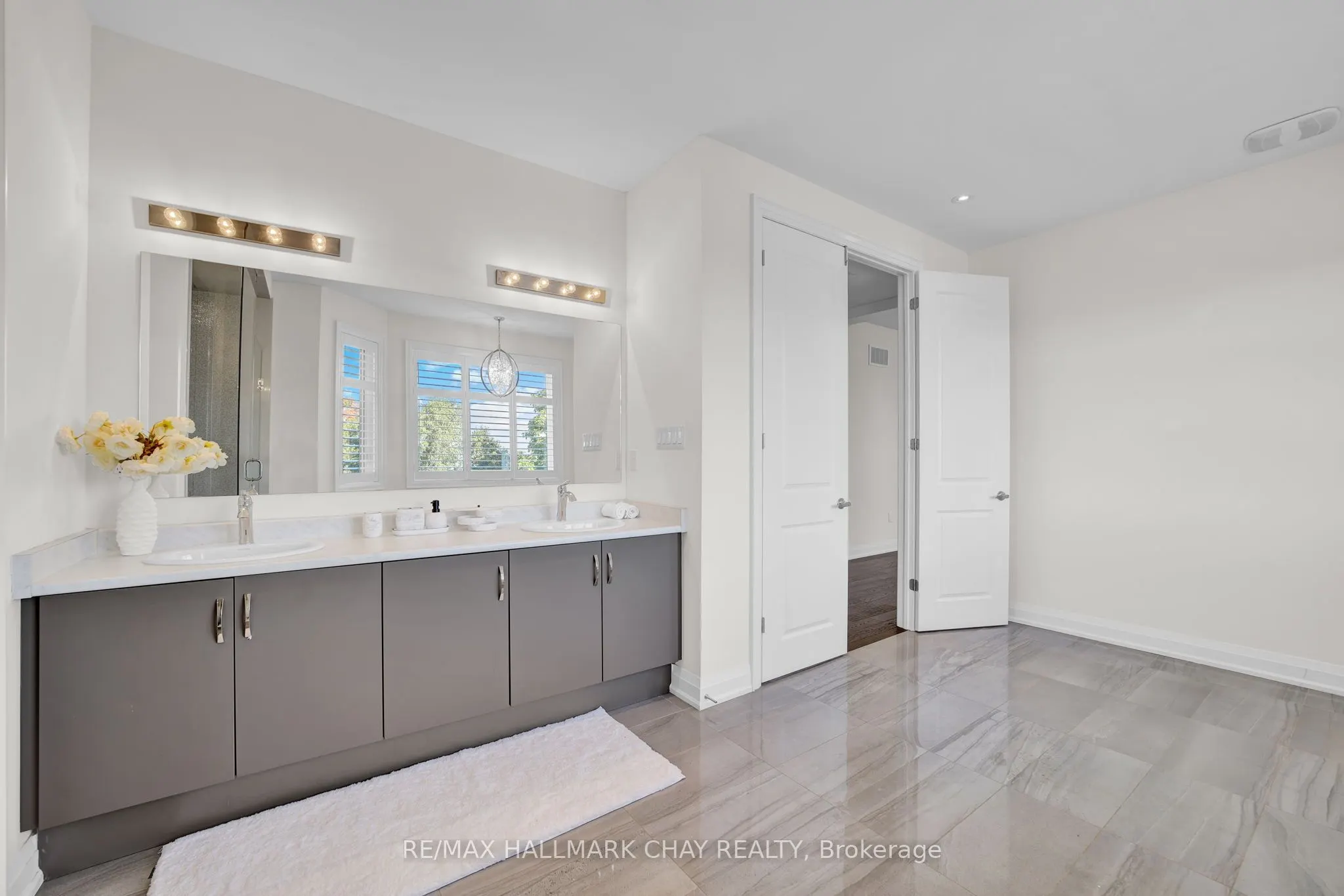 38 Gould Crescent