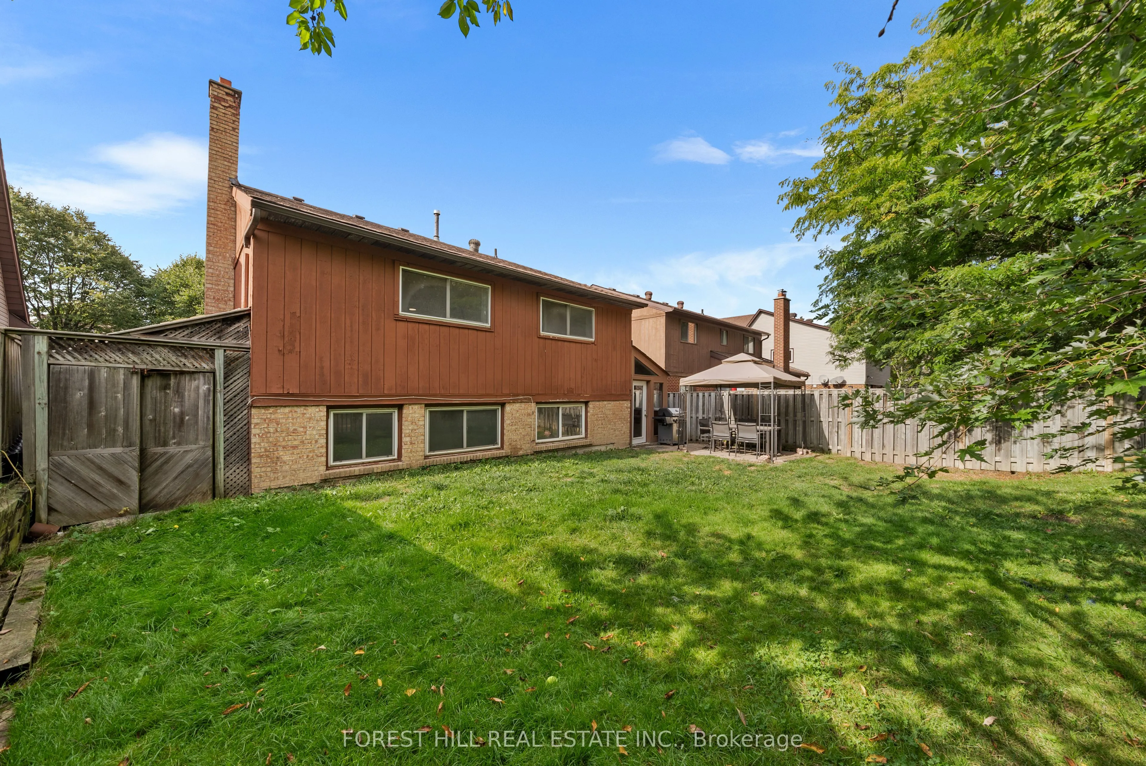 3 Saunders Lane