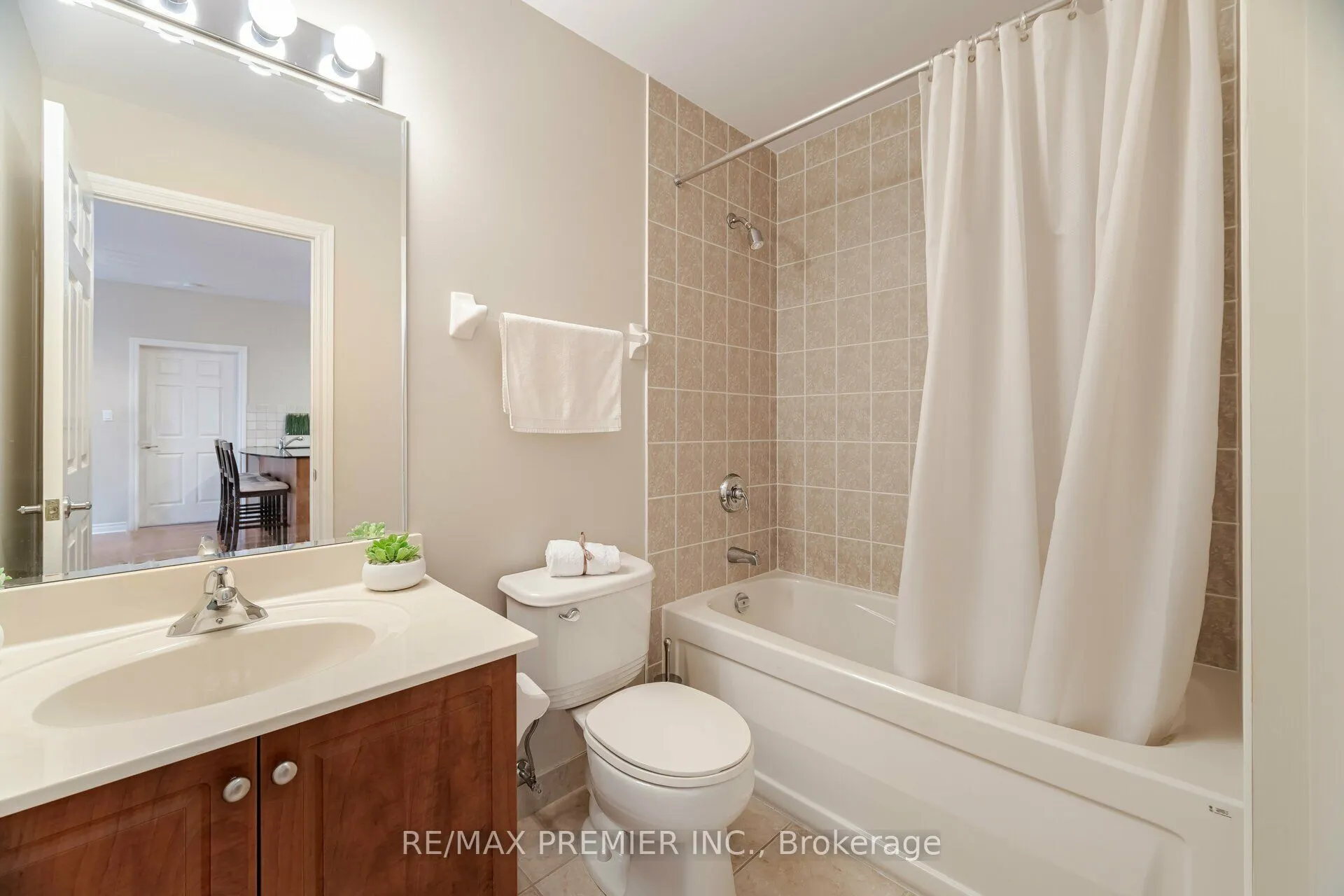 4620 Highway 7, #306