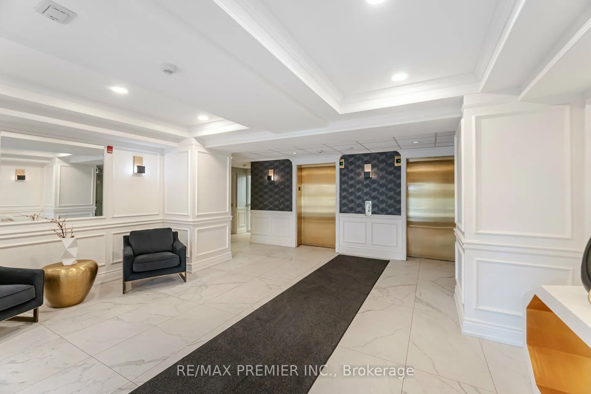 4620 Highway 7, #306