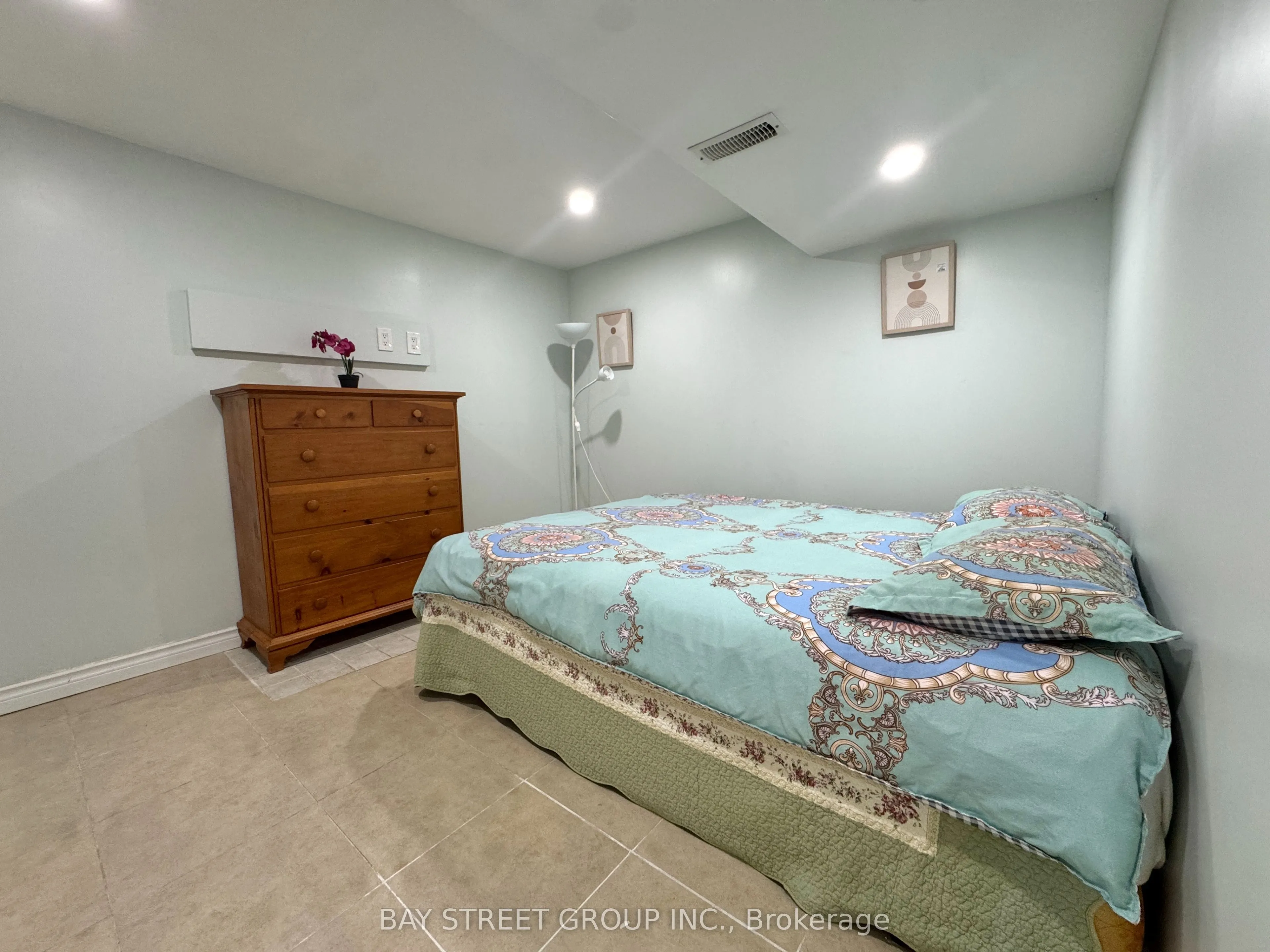 43 Sherwood Forest Drive