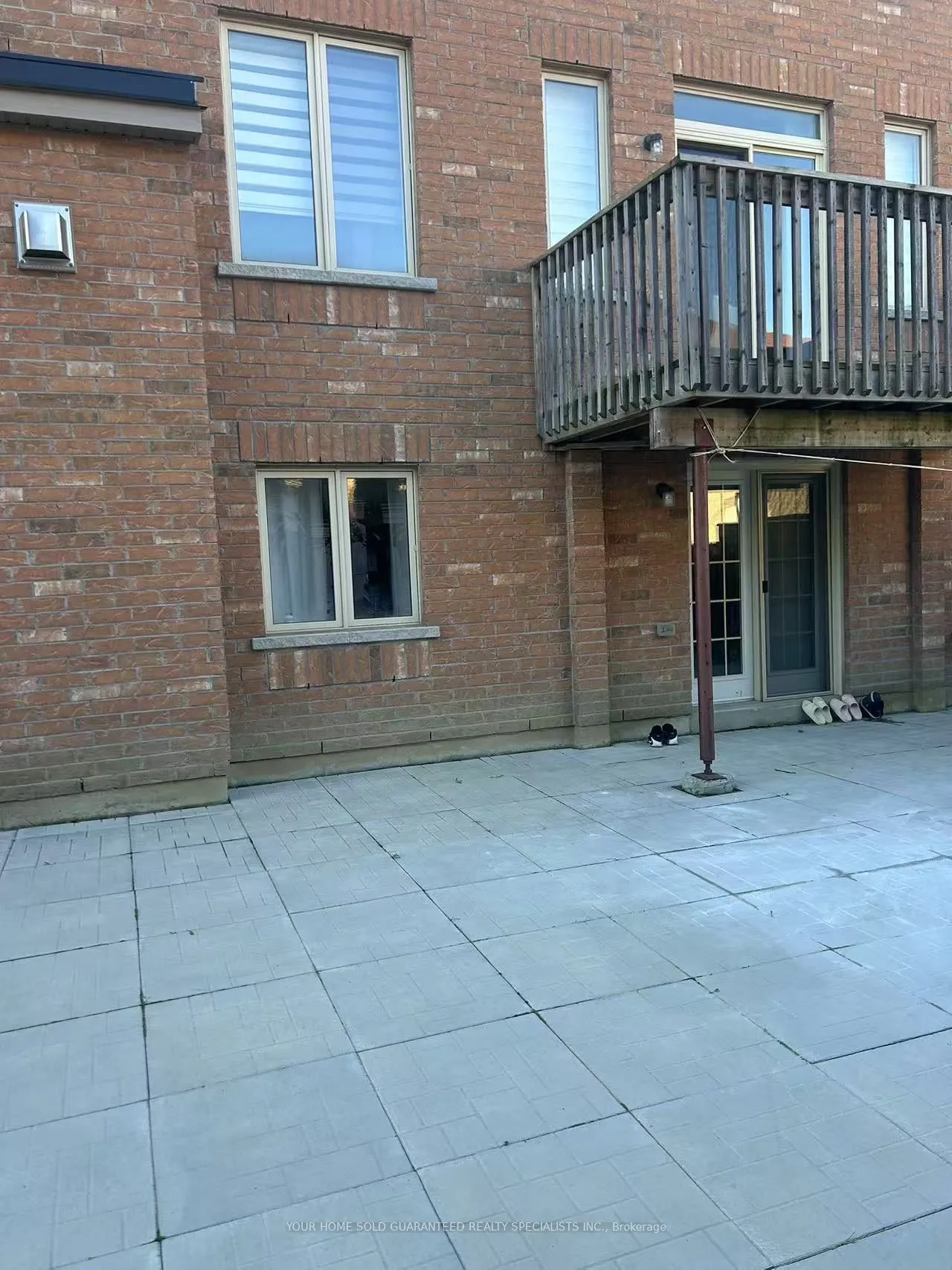26 Holst Avenue