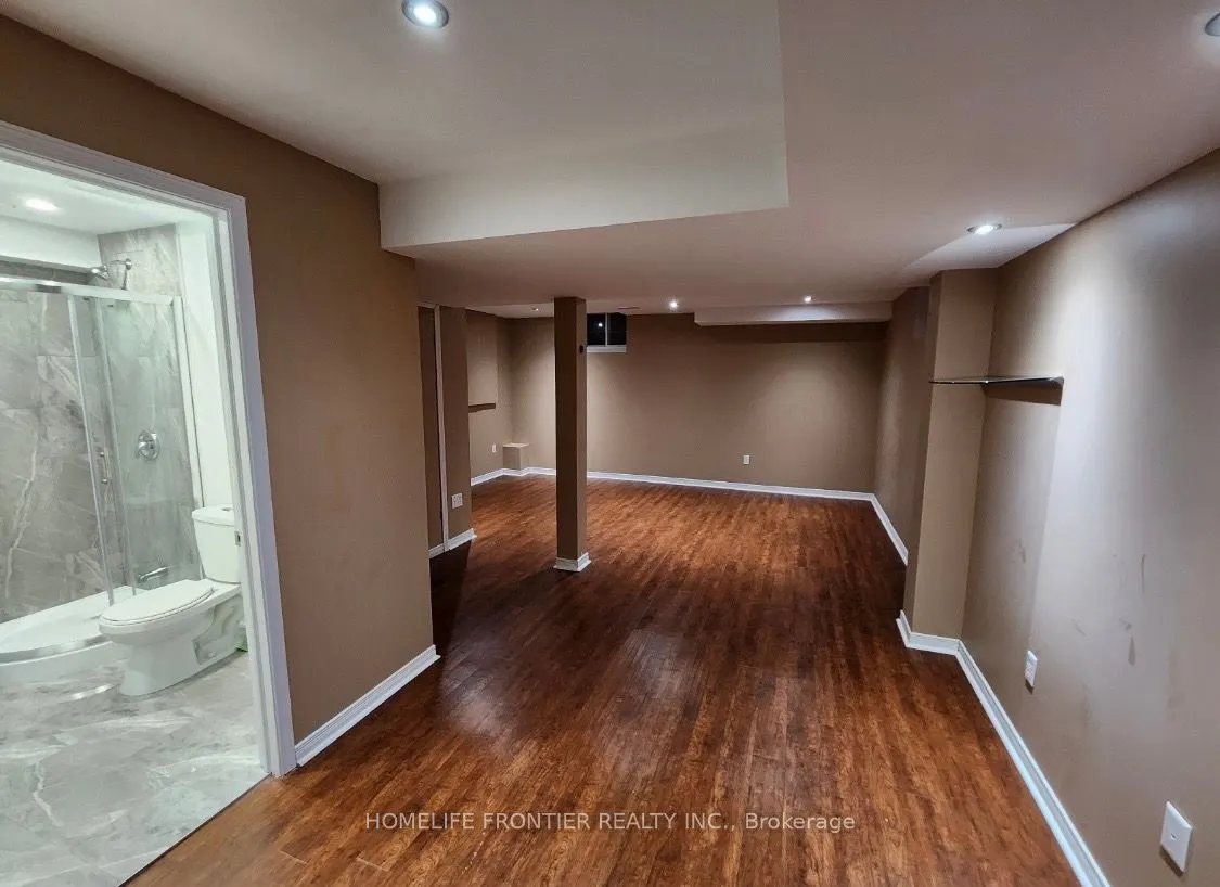 86 Venice Gate Drive