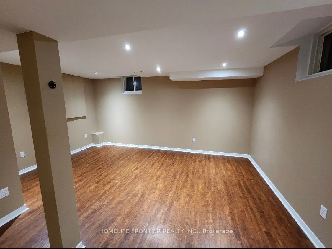 86 Venice Gate Drive