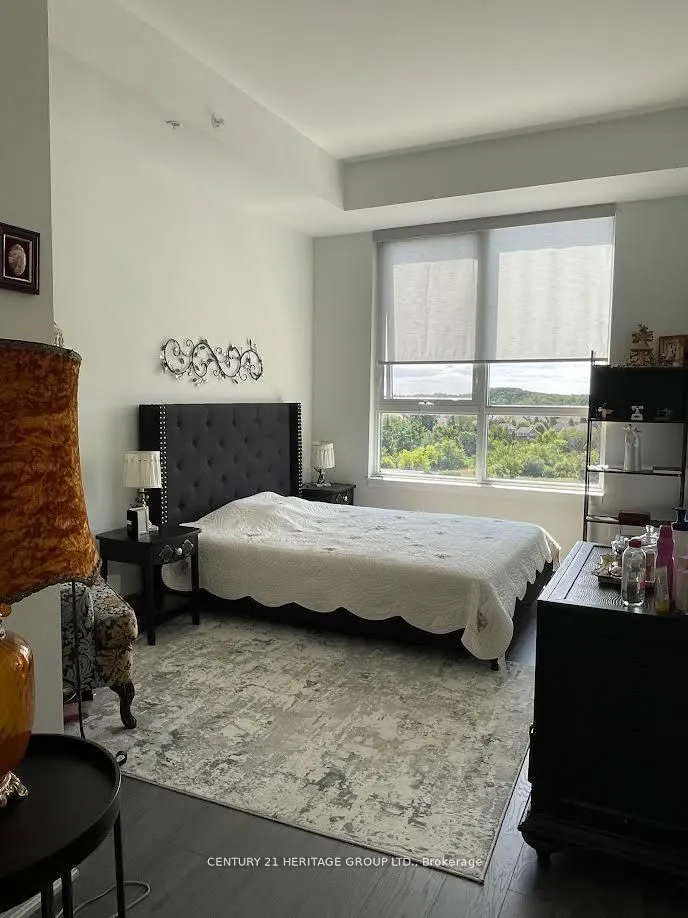 11611 Yonge Street, #PH8