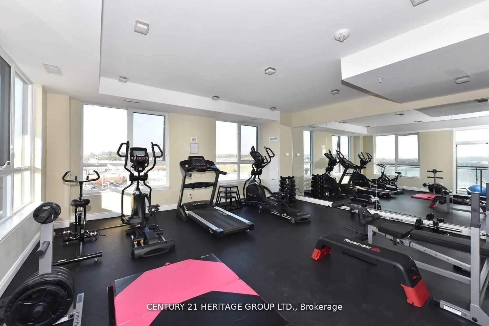 11611 Yonge Street, #PH8