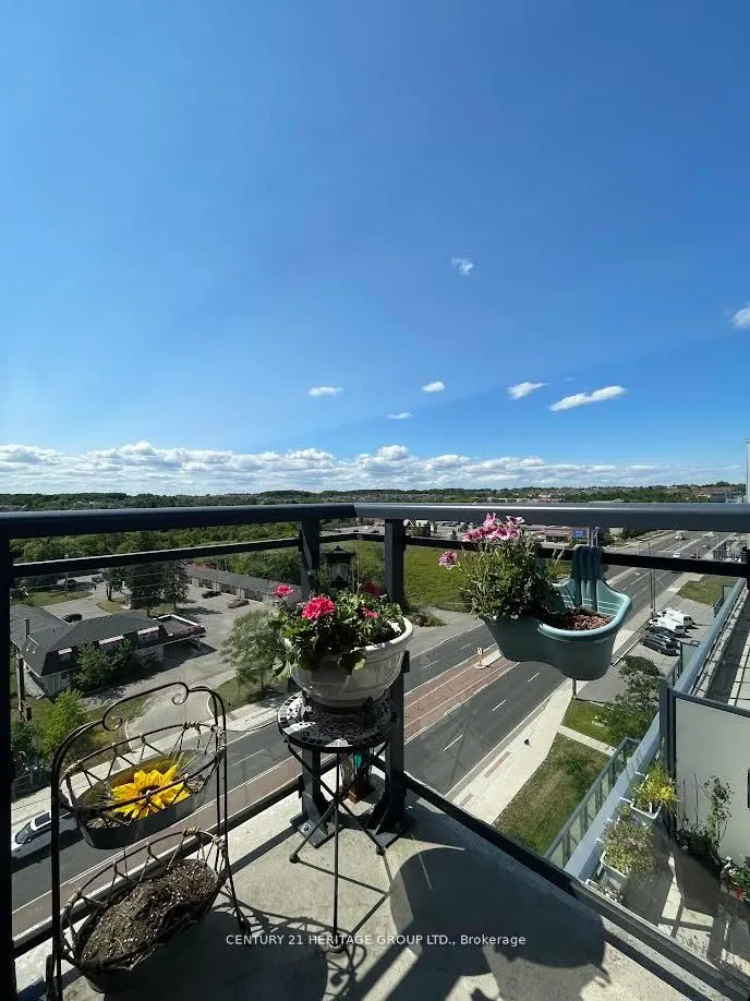 11611 Yonge Street, #PH8