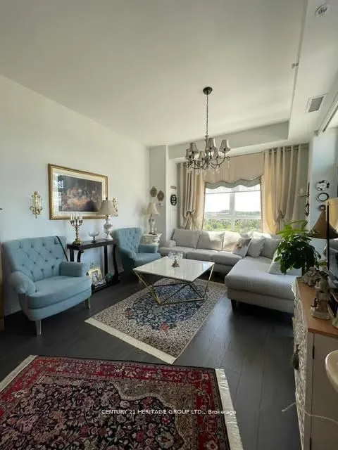 11611 Yonge Street, #PH8