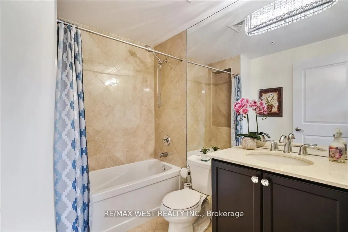 9255 Jane Street, #405