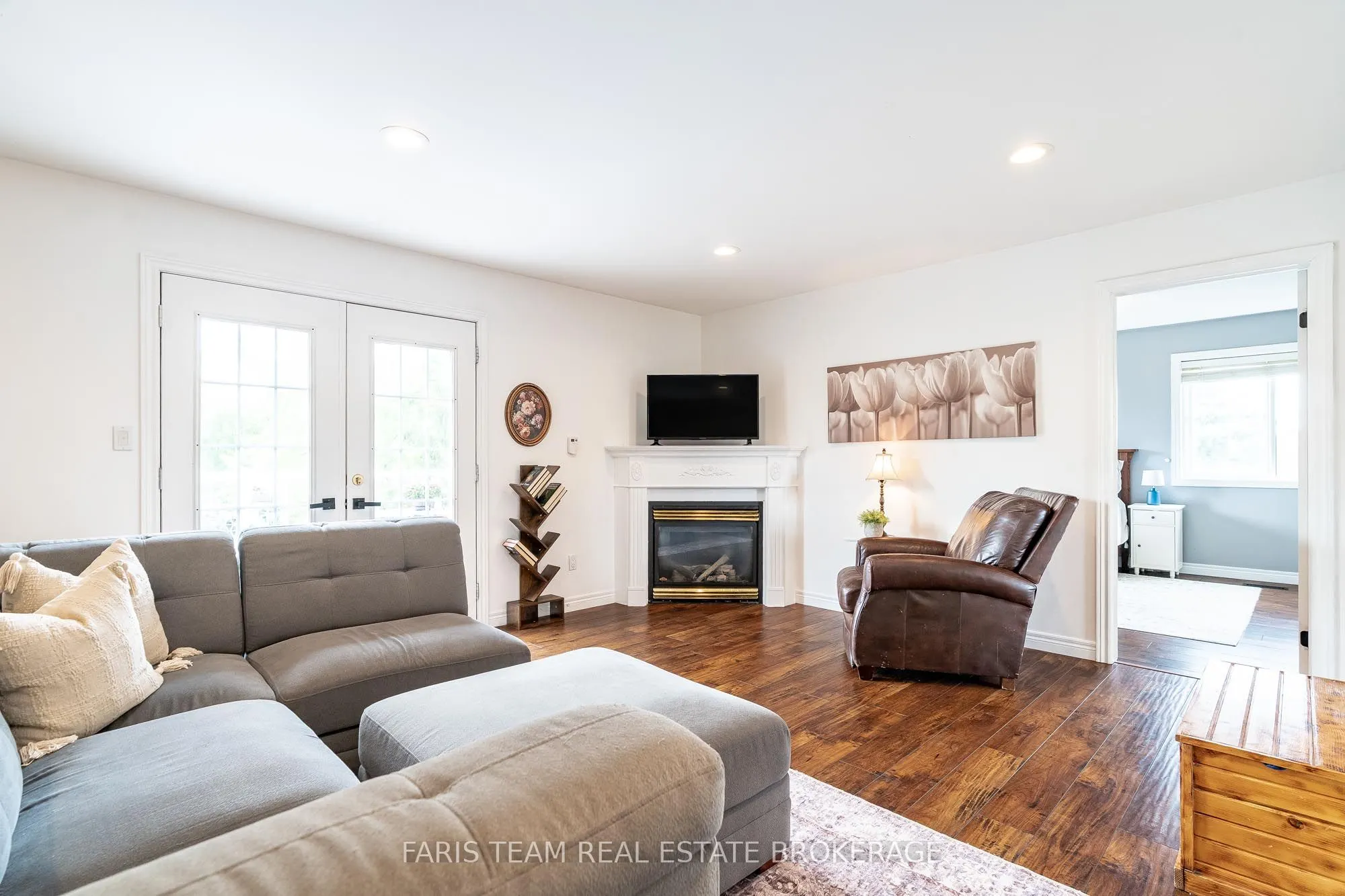 2 Evergreen Lane