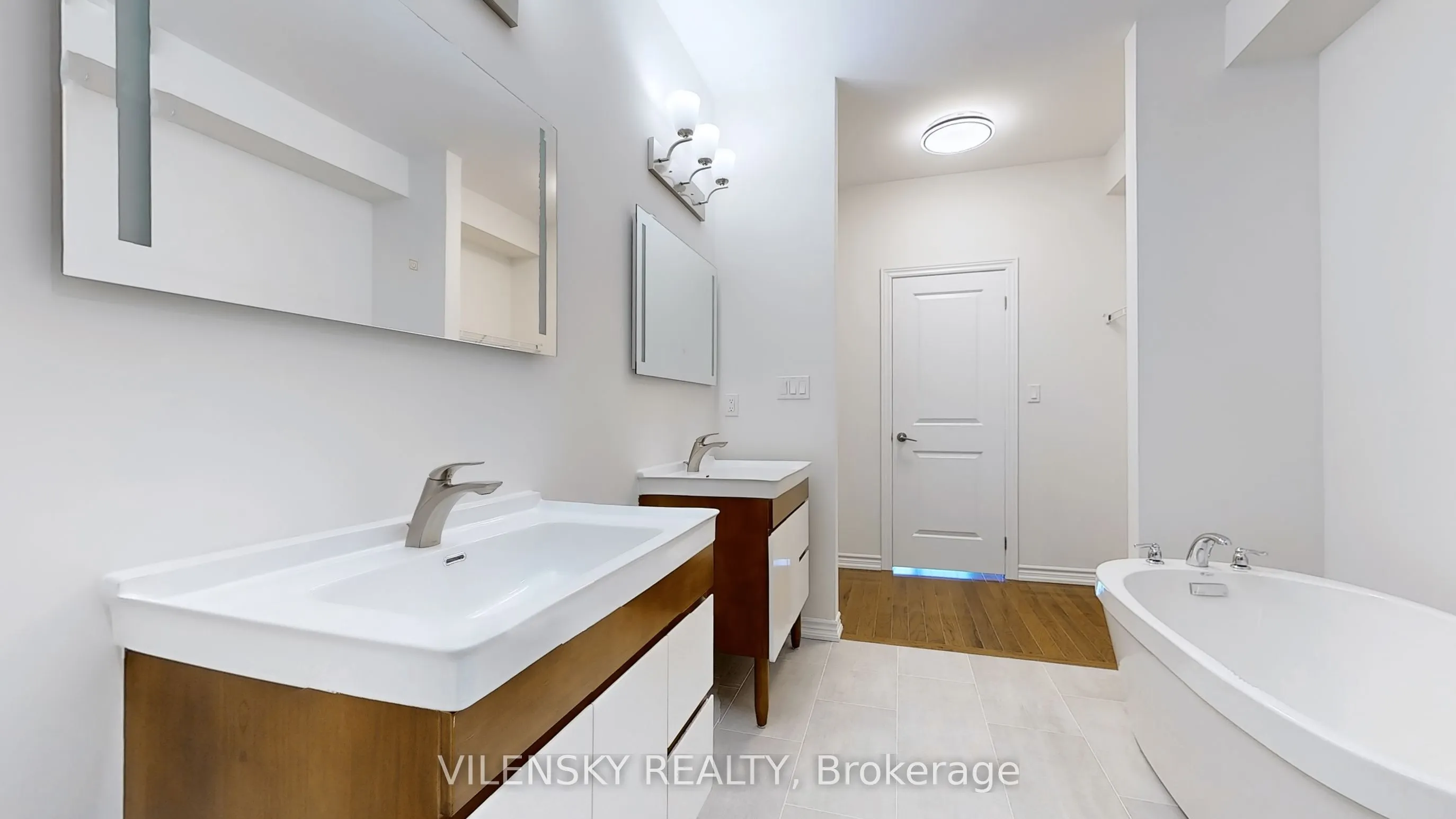 119 Golden Trail