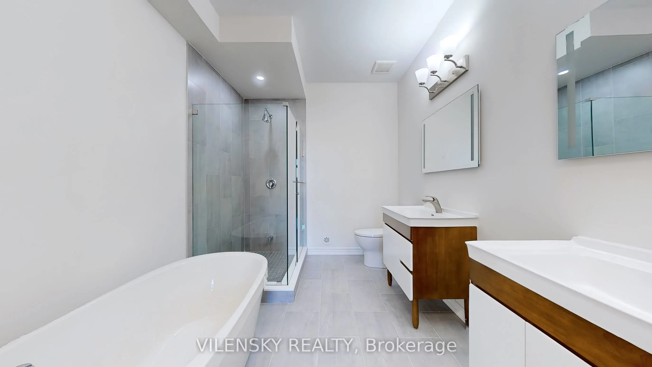 119 Golden Trail