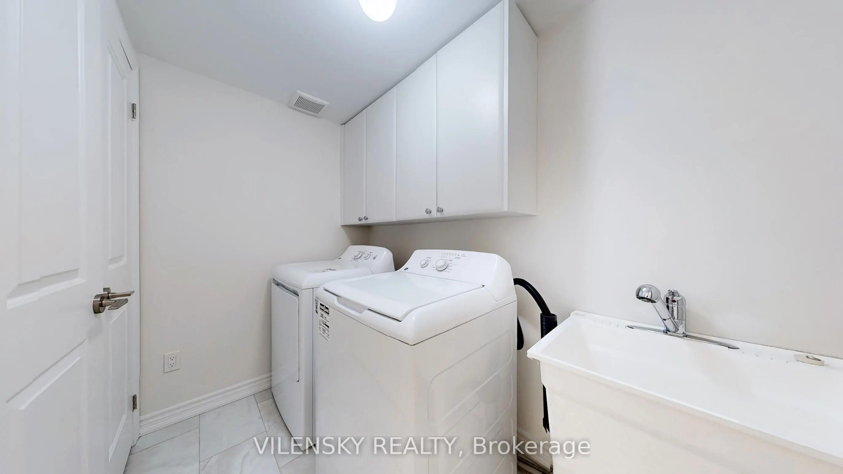 119 Golden Trail