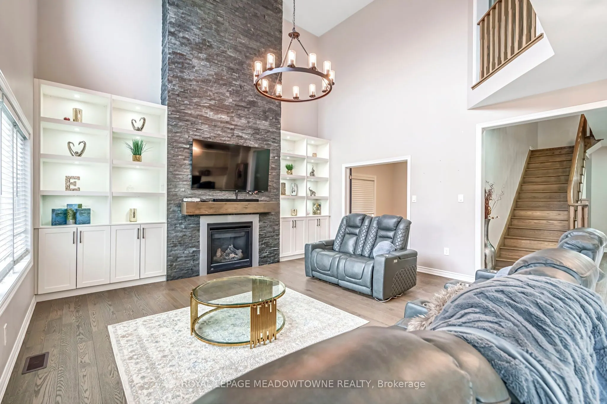 1029 Barton Way