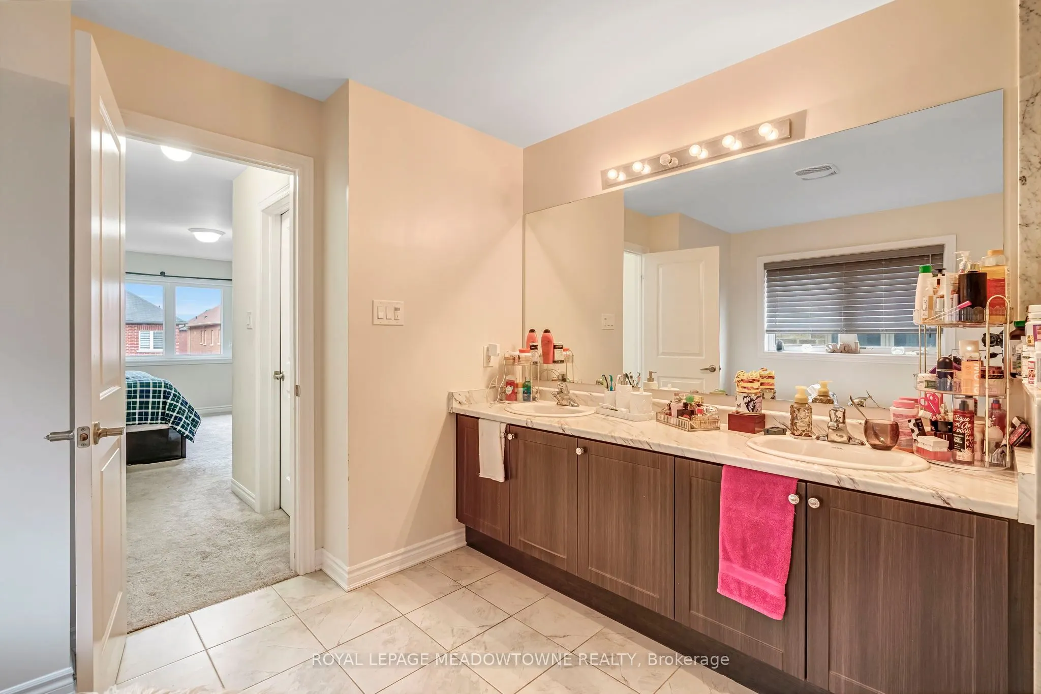 1029 Barton Way