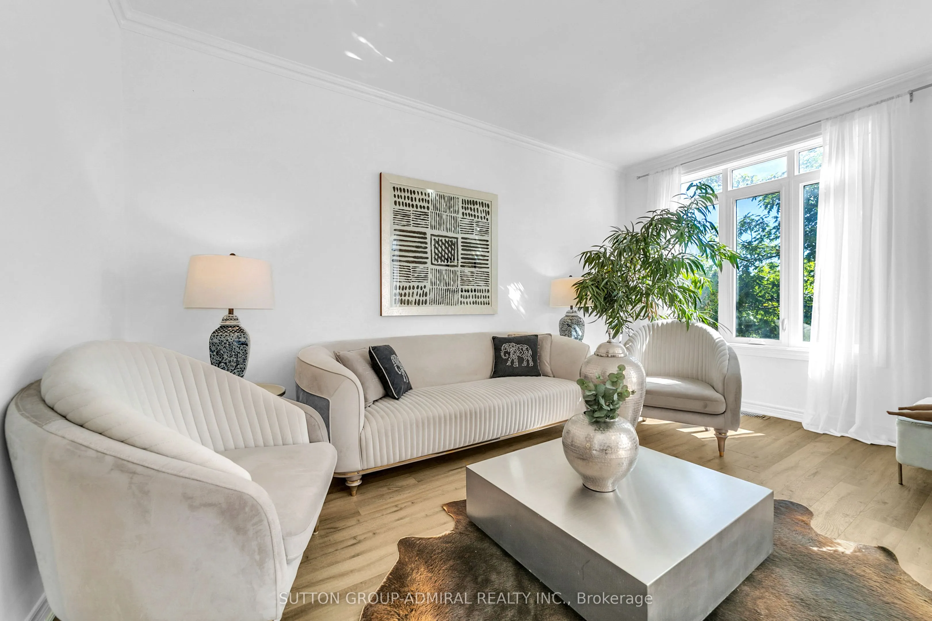 255 Shaftsbury Avenue, #64